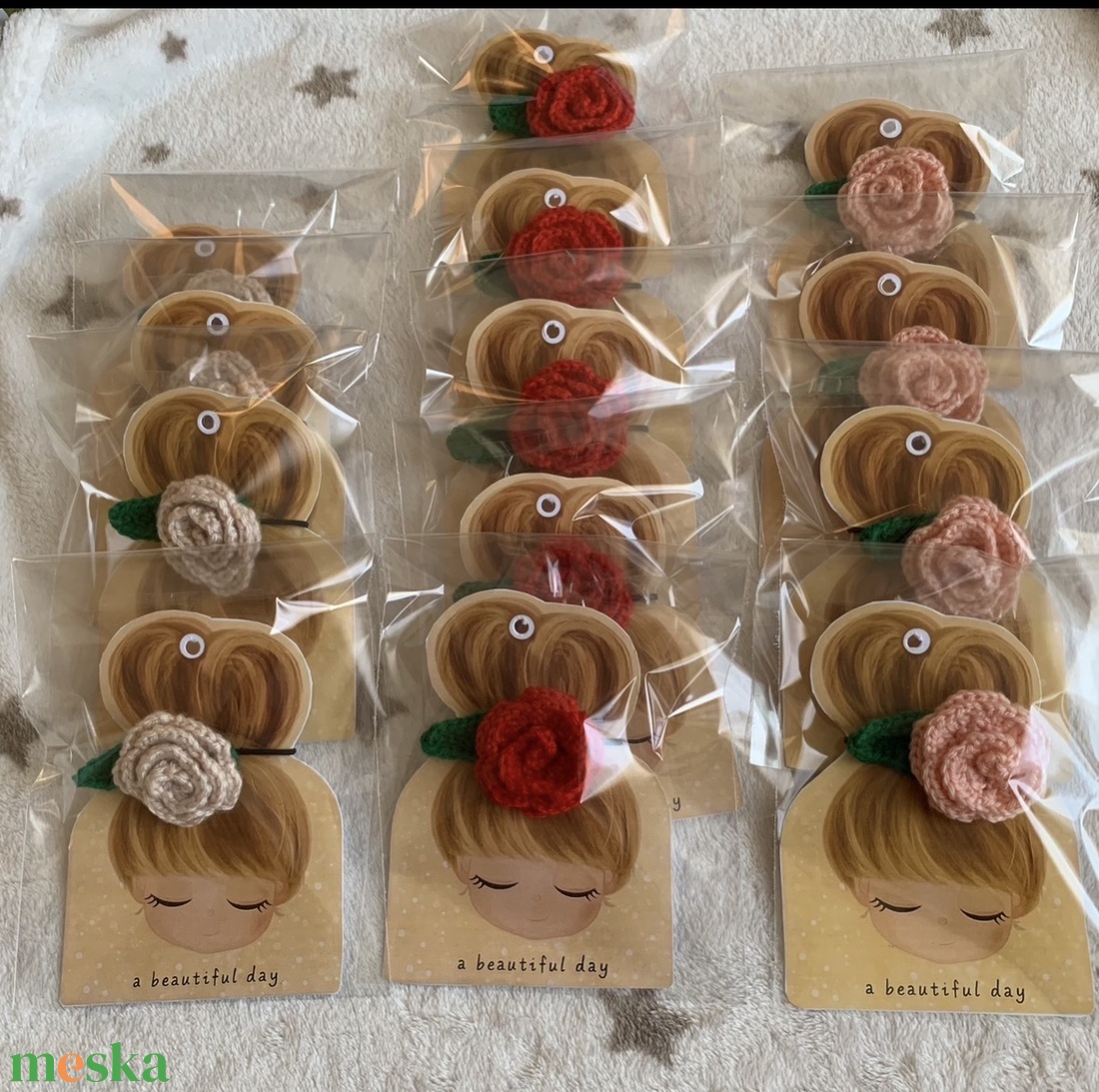 Horgolt rózsás hajgumi - ruha & divat - hajdísz & hajcsat - hajgumi - Meska.hu