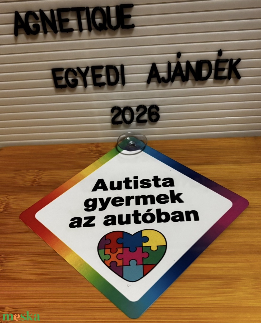 Figyelem felkeltő autós tábla (autista gyermek) - otthon & életmód - autó - autós matrica - Meska.hu