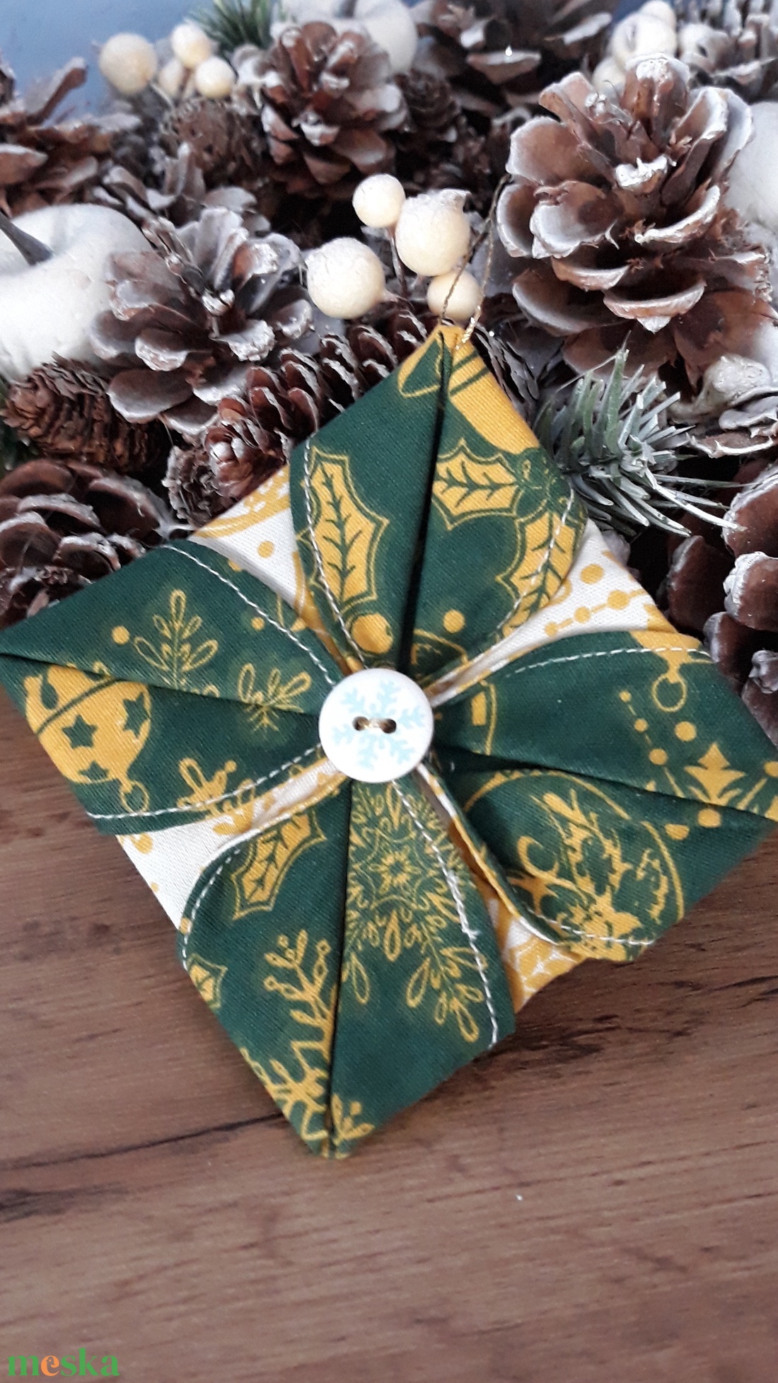 KIÁRUSÍTÁS! Origami hajtogatással készült zöld-vajszínű karácsonyfadísz - karácsony - karácsonyi lakásdekoráció - karácsonyfadíszek - Meska.hu KIÁRUSÍTÁS! Origami hajtogatással készült zöld-vajszínű karácsonyfadísz - karácsony - karácsonyi lakásdekoráció - karácsonyfadíszek - Meska.hu