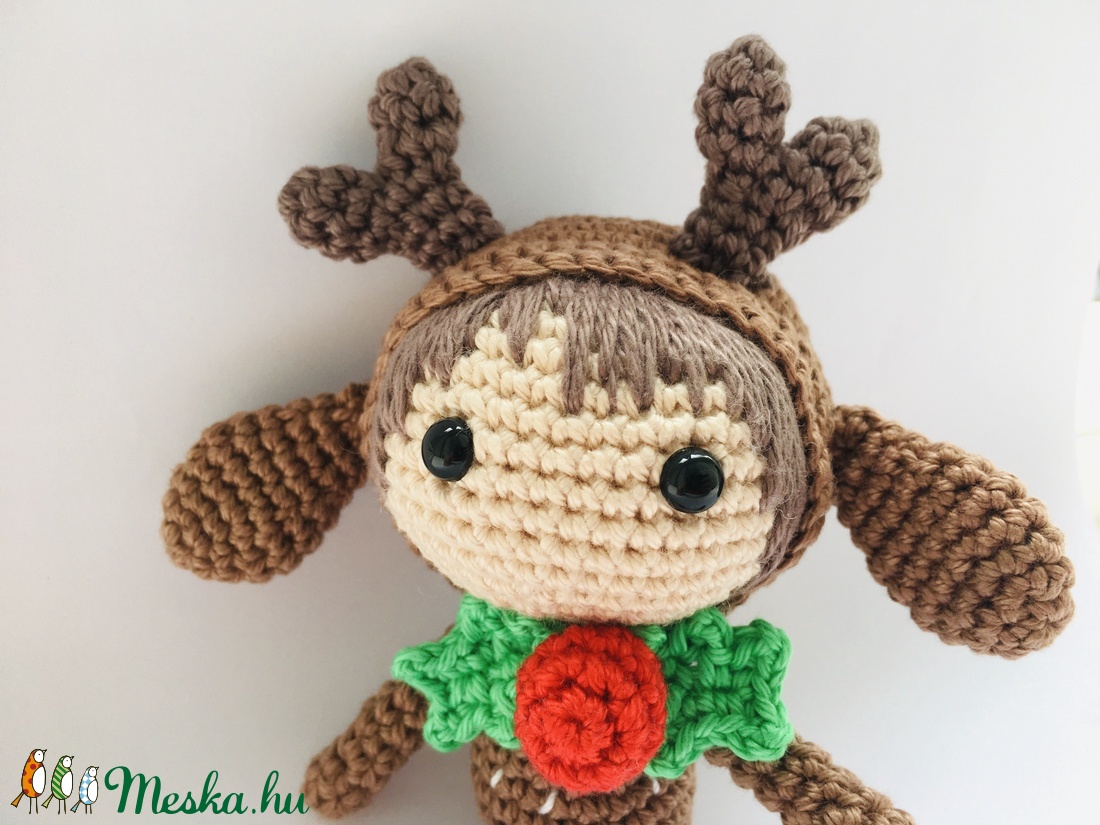 Horgolt mini rénszarvas karácsonyi kinézettel - Amigurumi szarvas figura (Rudolf) - karácsony - karácsonyi lakásdekoráció - karácsonyi manók, figurák - Meska.hu