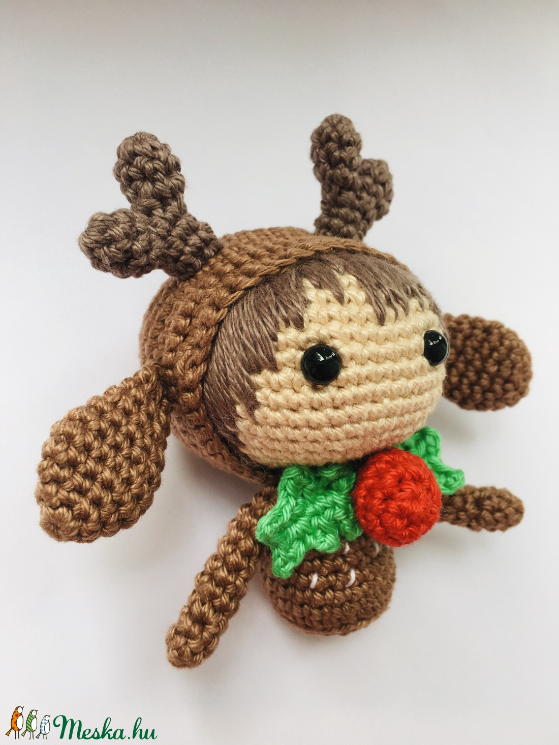 Horgolt mini rénszarvas karácsonyi kinézettel - Amigurumi szarvas figura (Rudolf) - karácsony - karácsonyi lakásdekoráció - karácsonyi manók, figurák - Meska.hu