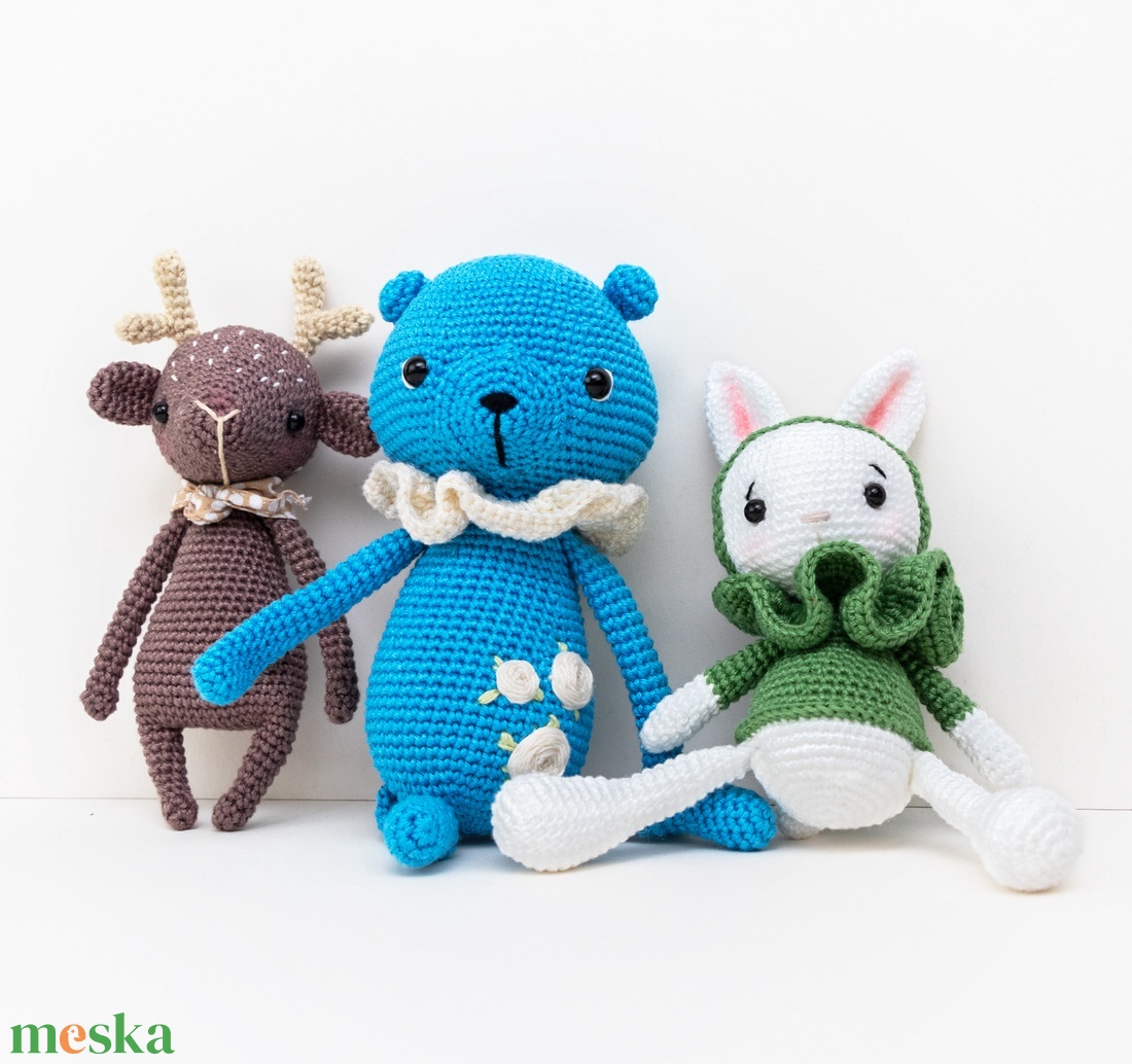 Horgolt zöld nyuszi sapkában - Amigurumi kisnyuszi hosszú lábakkal zöld színben - játék & sport - plüssállat & játékfigura - nyuszi - Meska.hu Horgolt zöld nyuszi sapkában - Amigurumi kisnyuszi hosszú lábakkal zöld színben - játék & sport - plüssállat & játékfigura - nyuszi - Meska.hu