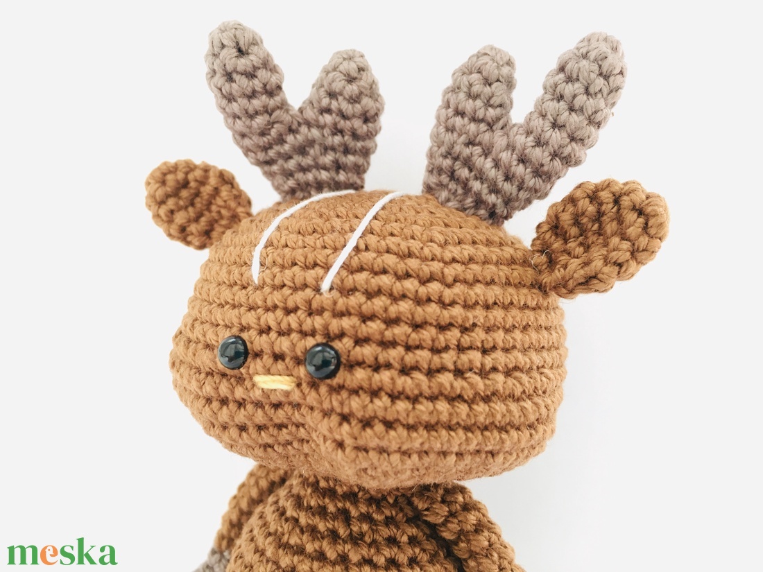 Horgolt rénszarvas pihe-puha sállal a nyakában - amigurumi szarvas fiú/lány - játék & sport - plüssállat & játékfigura - más figura - Meska.hu Horgolt rénszarvas pihe-puha sállal a nyakában - amigurumi szarvas fiú/lány - játék & sport - plüssállat & játékfigura - más figura - Meska.hu