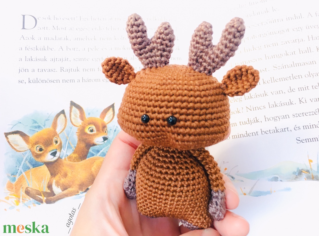 Horgolt rénszarvas pihe-puha sállal a nyakában - amigurumi szarvas fiú/lány - játék & sport - plüssállat & játékfigura - más figura - Meska.hu Horgolt rénszarvas pihe-puha sállal a nyakában - amigurumi szarvas fiú/lány - játék & sport - plüssállat & játékfigura - más figura - Meska.hu