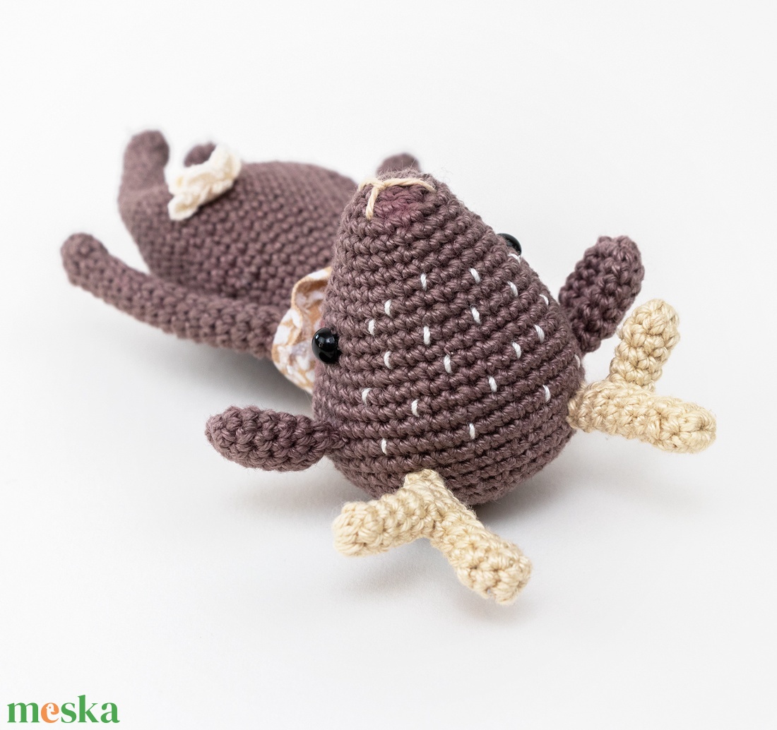 Horgolt rénszarvas bandana sállal vintage stílusban - amigurumi szarvas fiú/lány - játék & sport - plüssállat & játékfigura - más figura - Meska.hu