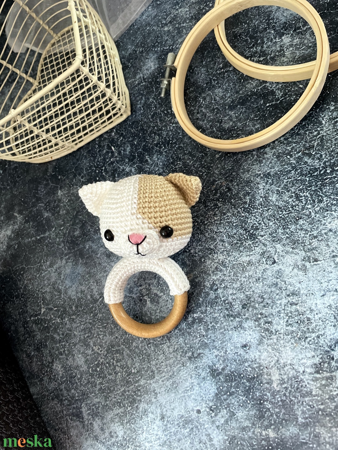 Amigurumi foltos cica csörgő babáknak - játék & sport - plüssállat & játékfigura - cica - Meska.hu Amigurumi foltos cica csörgő babáknak - játék & sport - plüssállat & játékfigura - cica - Meska.hu