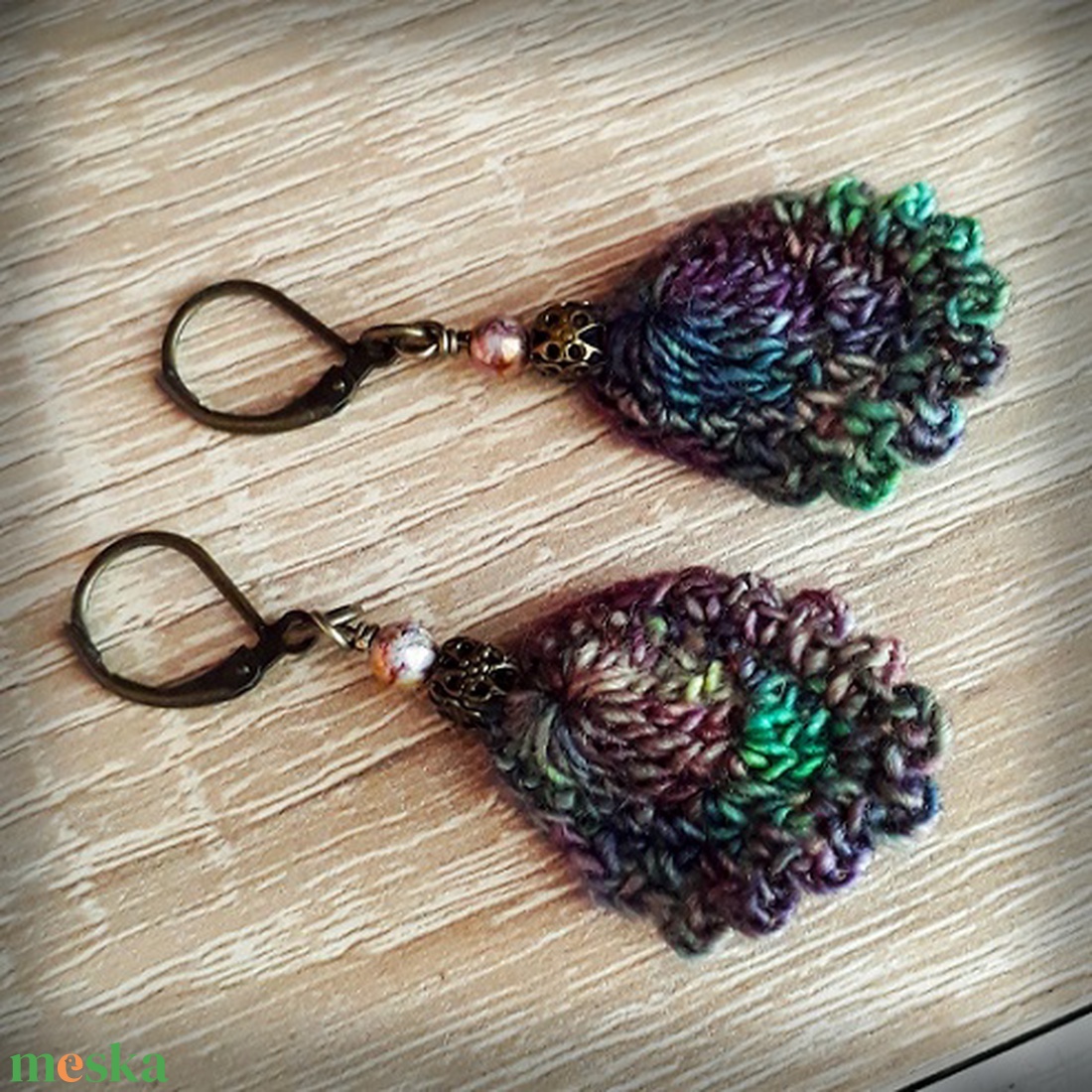 Legyezős, gyapjú fülbevaló - ékszer - fülbevaló - lógó fülbevaló - Meska.hu