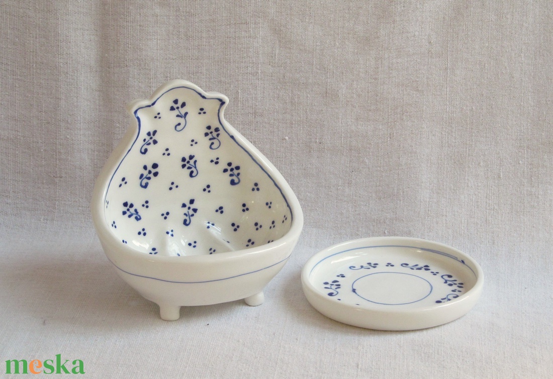 Szappantartó, kék virágokkal és pettyekkel - otthon & életmód - fürdőszoba - szappantartó - Meska.hu Szappantartó, kék virágokkal és pettyekkel - otthon & életmód - fürdőszoba - szappantartó - Meska.hu