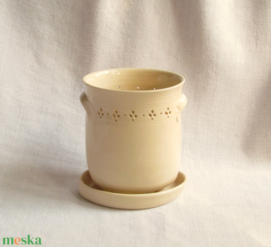 Evőeszköz szárító kerámiából, áttört díszítéssel - táska & tok - uzsonna- & ebéd tartó - evőeszköz tartó - Meska.hu Evőeszköz szárító kerámiából, áttört díszítéssel - táska & tok - uzsonna- & ebéd tartó - evőeszköz tartó - Meska.hu