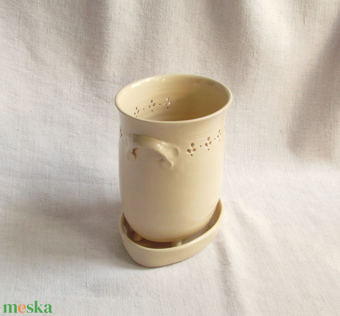 Evőeszköz szárító kerámiából, áttört díszítéssel - táska & tok - uzsonna- & ebéd tartó - evőeszköz tartó - Meska.hu Evőeszköz szárító kerámiából, áttört díszítéssel - táska & tok - uzsonna- & ebéd tartó - evőeszköz tartó - Meska.hu