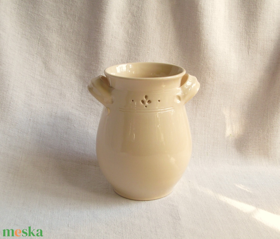 Fakanáltartó áttört díszítéssel - otthon & életmód - konyhafelszerelés, tálalás - sütés, főzés - fakanál & fakanáltartó - Meska.hu Fakanáltartó áttört díszítéssel - otthon & életmód - konyhafelszerelés, tálalás - sütés, főzés - fakanál & fakanáltartó - Meska.hu