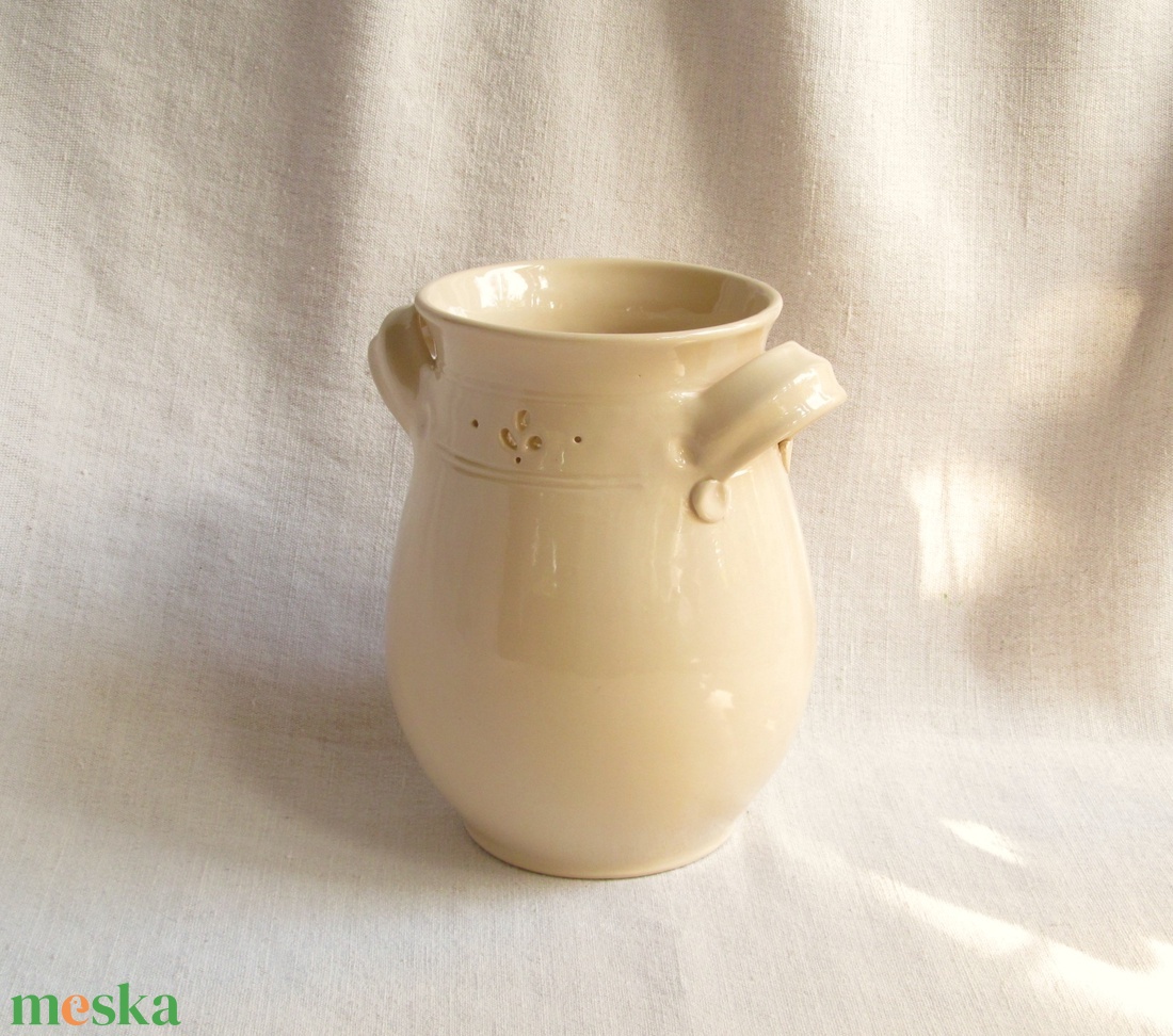 Fakanáltartó áttört díszítéssel - otthon & életmód - konyhafelszerelés, tálalás - sütés, főzés - fakanál & fakanáltartó - Meska.hu Fakanáltartó áttört díszítéssel - otthon & életmód - konyhafelszerelés, tálalás - sütés, főzés - fakanál & fakanáltartó - Meska.hu