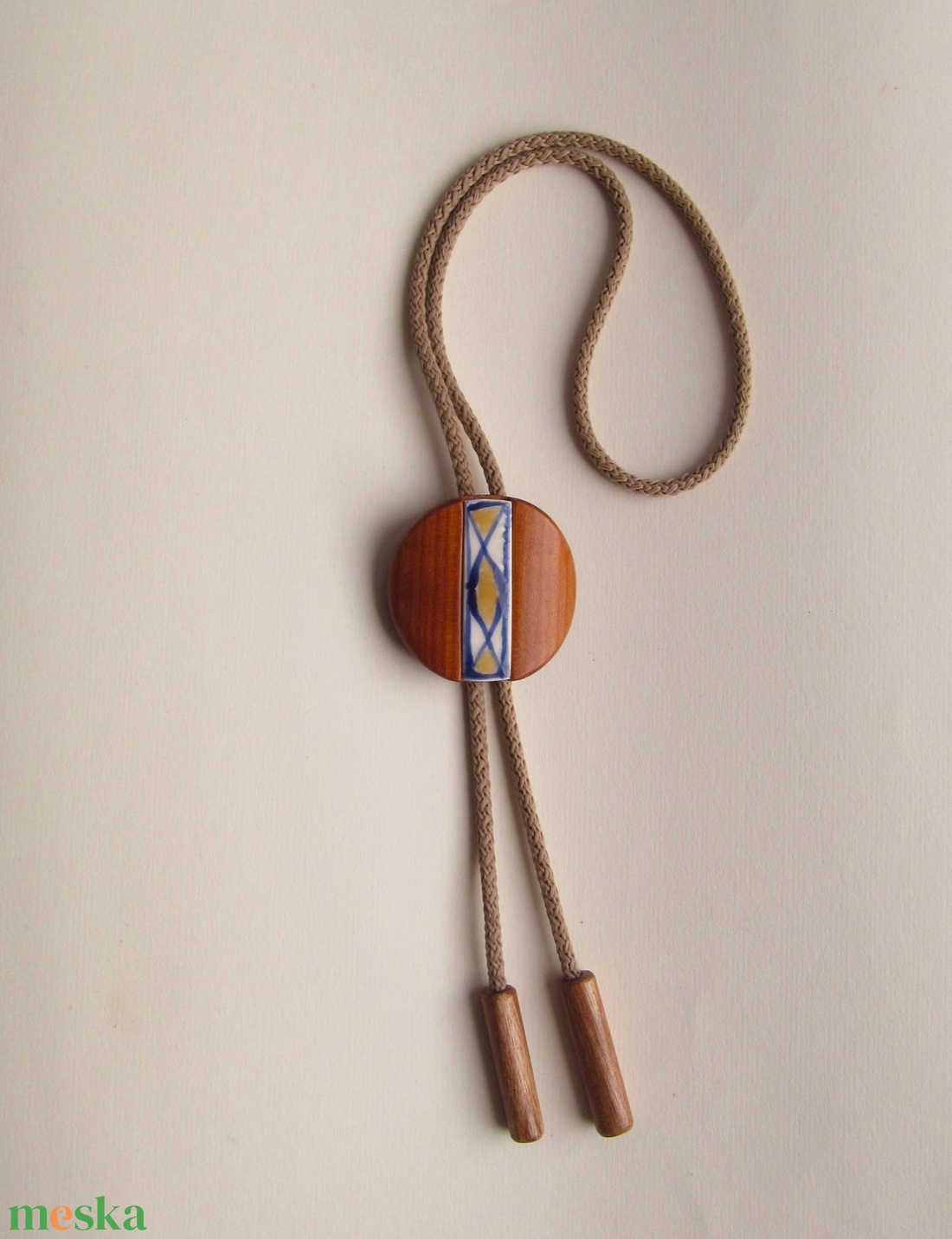 Bolo nyakkendő, kék írókás, sárga betéttel - ruha & divat - férfi ruha - nyakkendő - Meska.hu