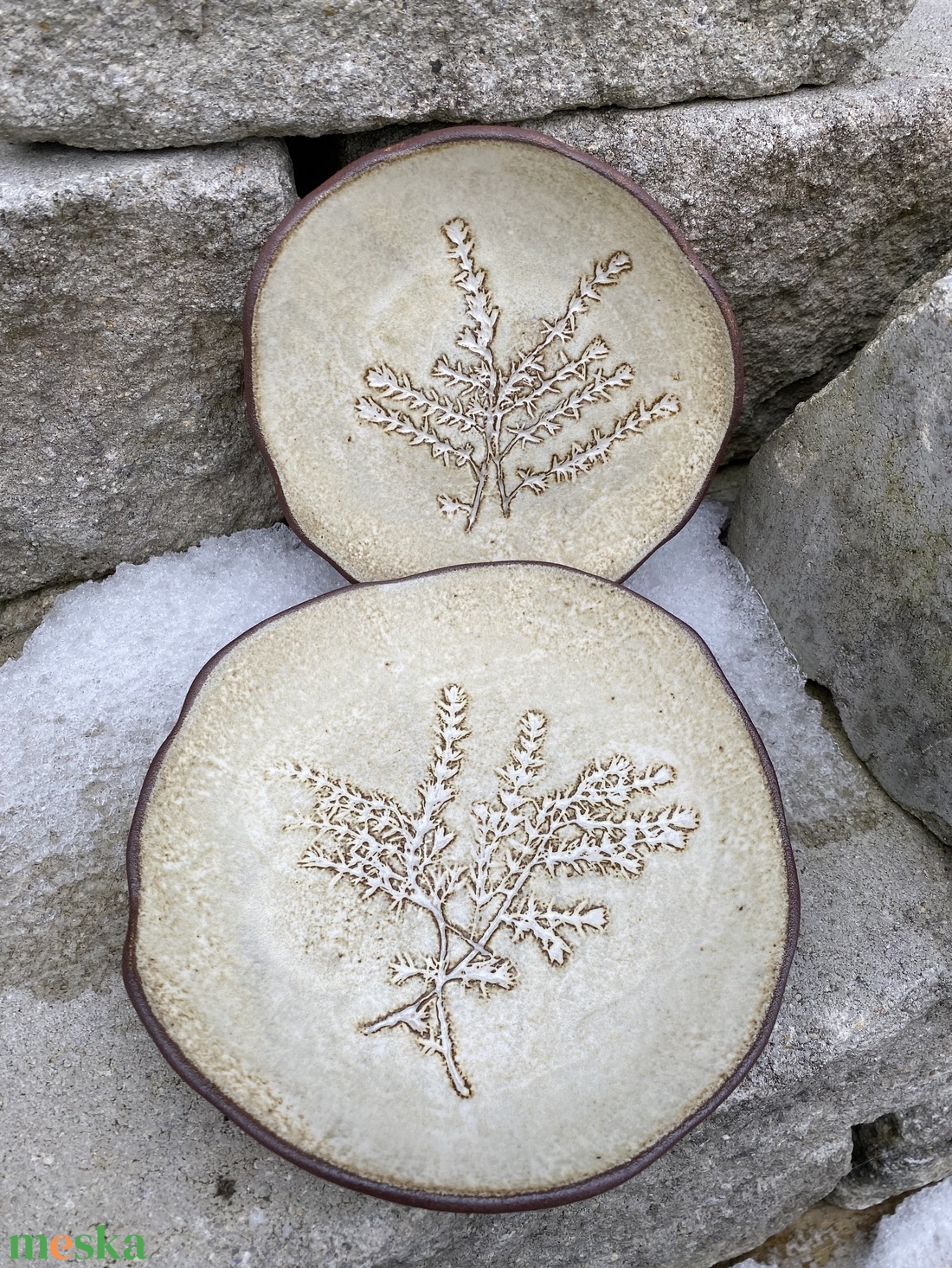 Kakukkfüves kerámia tál - otthon & életmód - konyhafelszerelés, tálalás - tálalás - tányér & étkészlet - Meska.hu