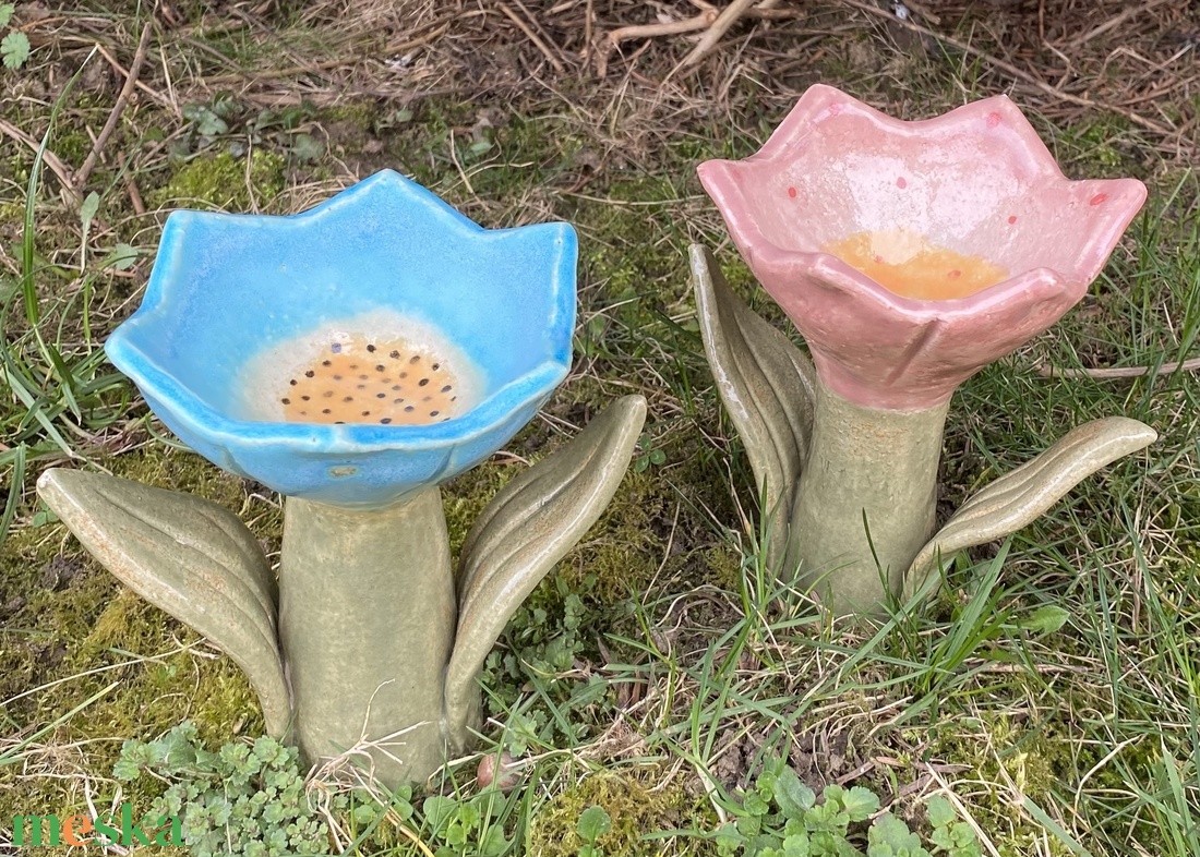 Kerámia tulipán, méhecske itató - otthon & életmód - ház & kert - kerti dísz - Meska.hu