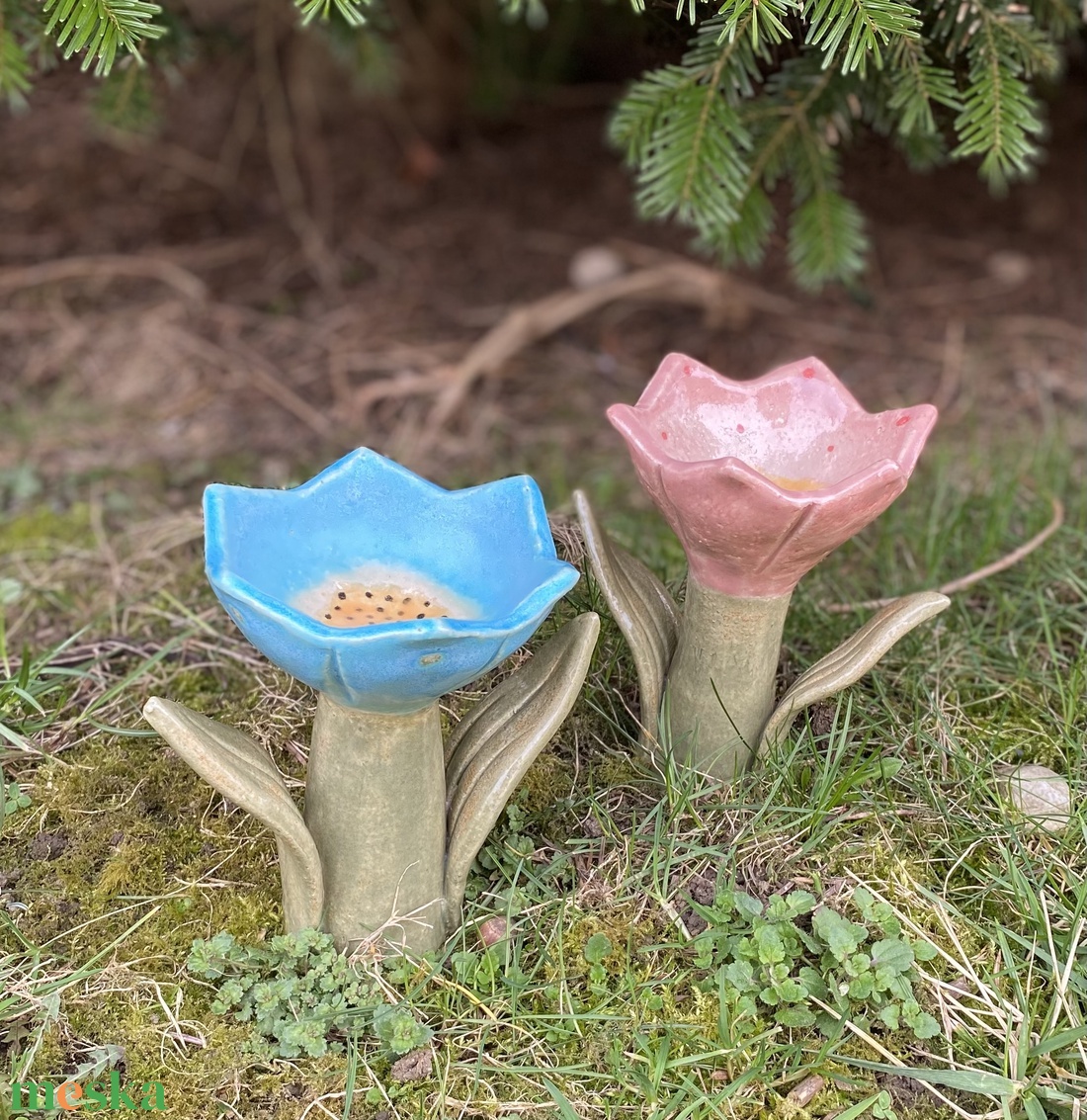 Kerámia tulipán, méhecske itató - otthon & életmód - ház & kert - kerti dísz - Meska.hu