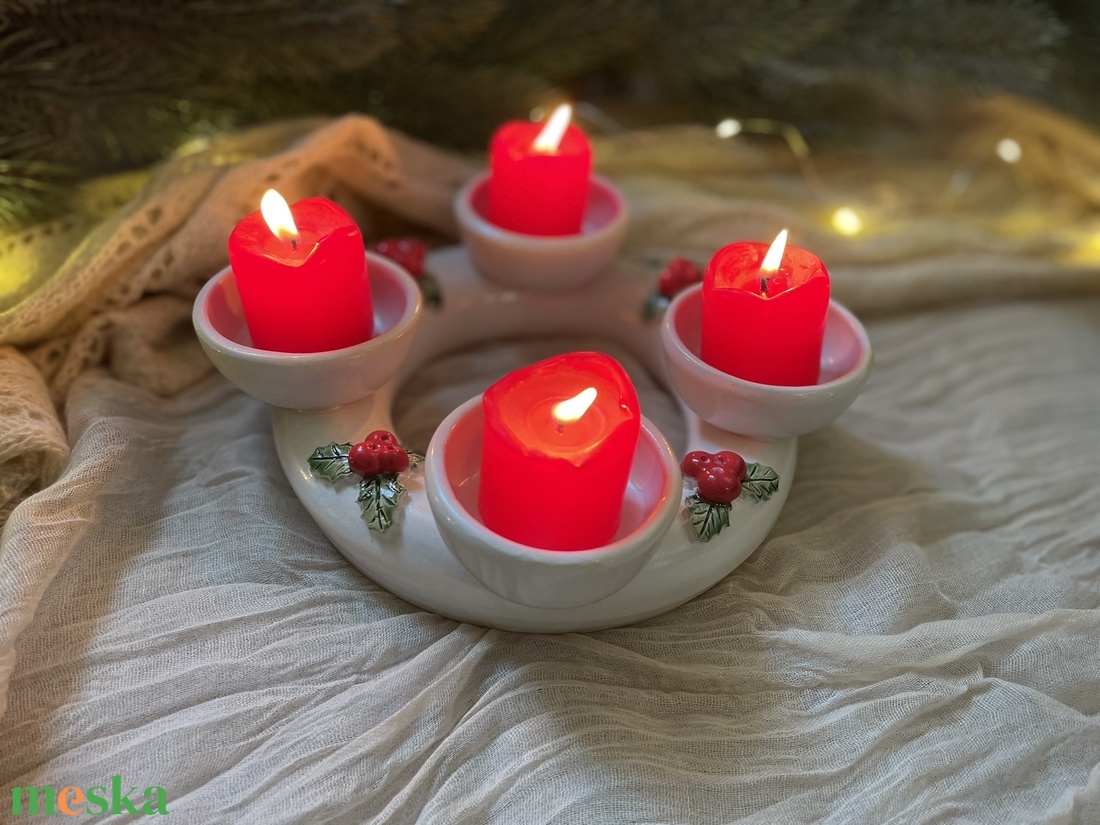 Kézzel Készített Kerámia Adventi Koszorú Piros Gyertyával - karácsony - adventi díszek - adventi koszorú - Meska.hu Kézzel Készített Kerámia Adventi Koszorú Piros Gyertyával - karácsony - adventi díszek - adventi koszorú - Meska.hu