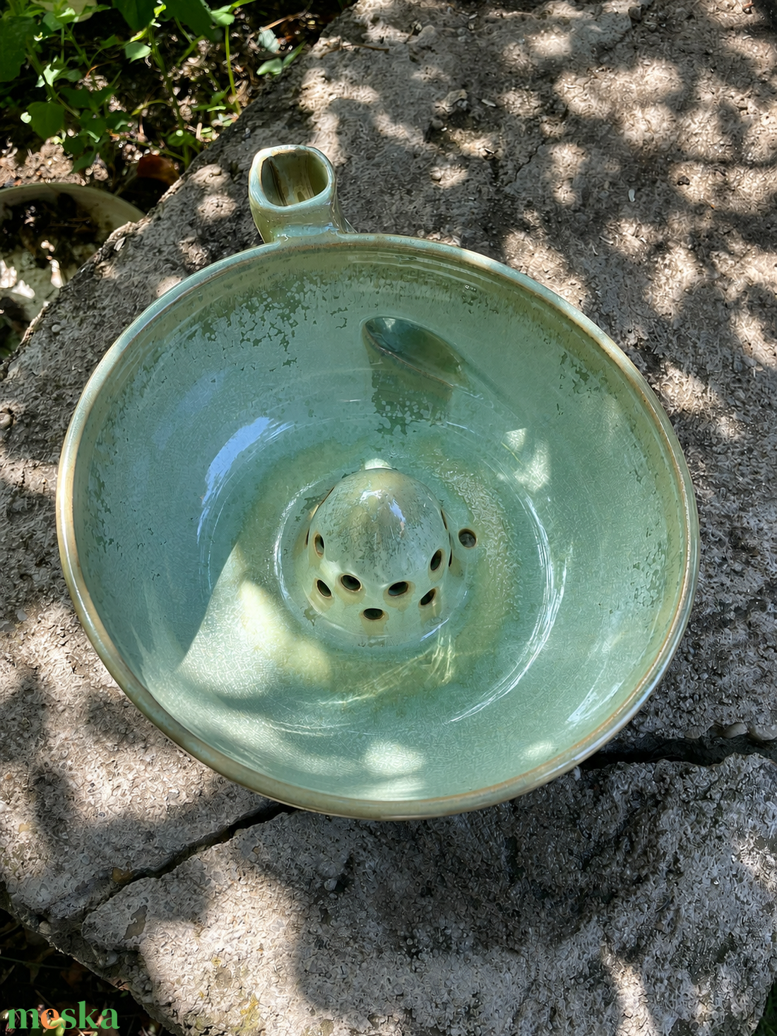Kézzel készített kerámia szűrőtál - berry bowl XL - otthon & életmód - konyhafelszerelés, tálalás - tálalás - kínálótál - Meska.hu