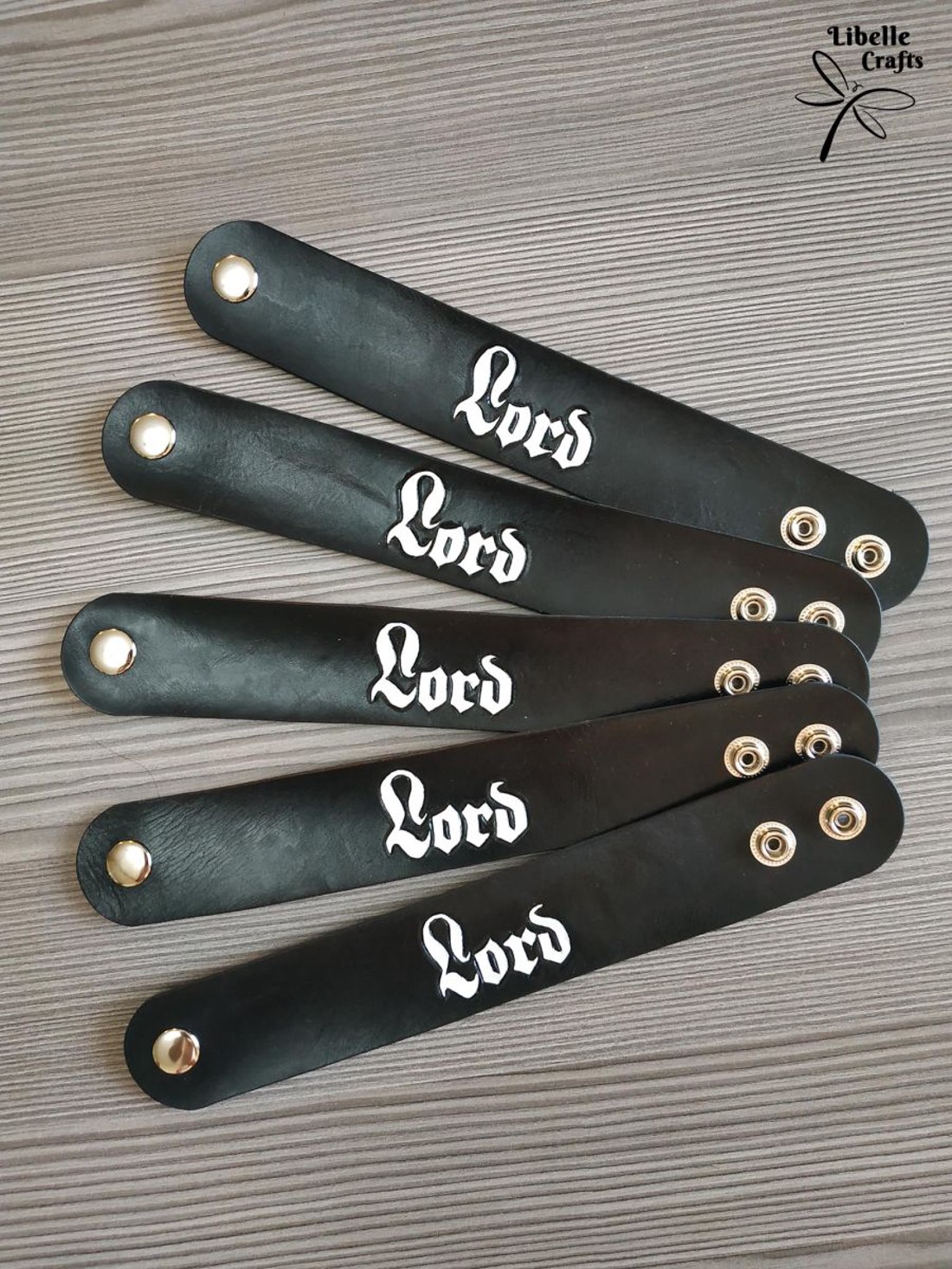 Lord feliratú karpánt - ékszer - karkötő - széles karkötő - Meska.hu