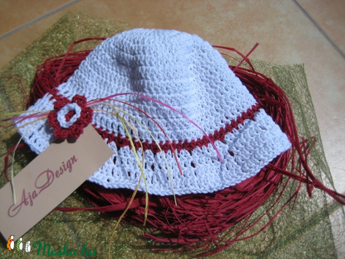 Fehér kislány kalap 44-es méret -  - Meska.hu