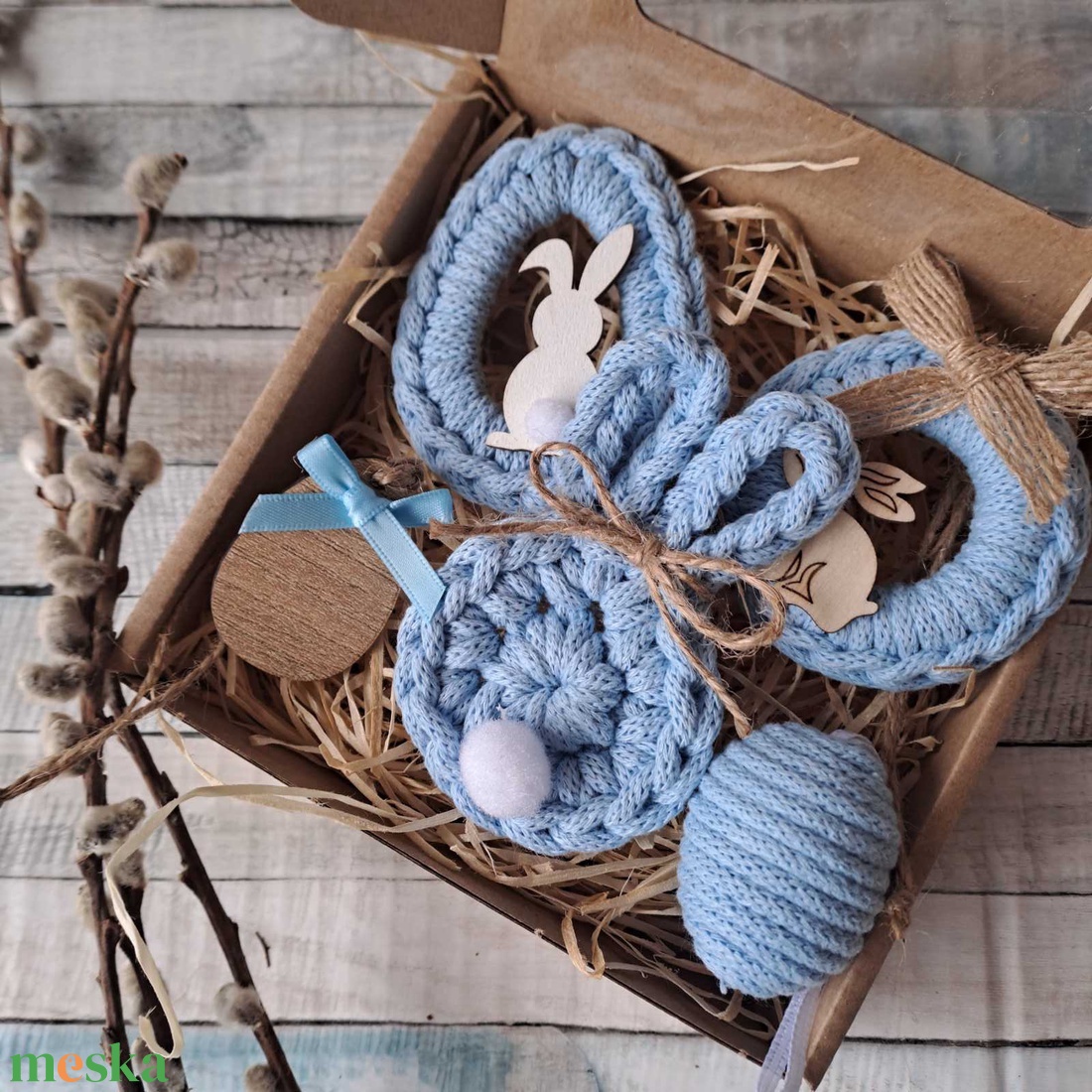 Húsvéti horgolt díszek dobozban - ünnepi díszek, dekorációk - húsvéti díszek és dekorációk - húsvéti tojásfadíszek - Meska.hu