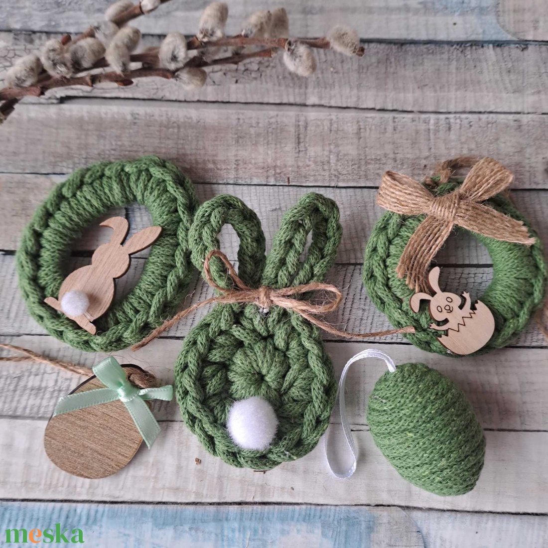 Húsvéti horgolt díszek dobozban - ünnepi díszek, dekorációk - húsvéti díszek és dekorációk - húsvéti tojásfadíszek - Meska.hu
