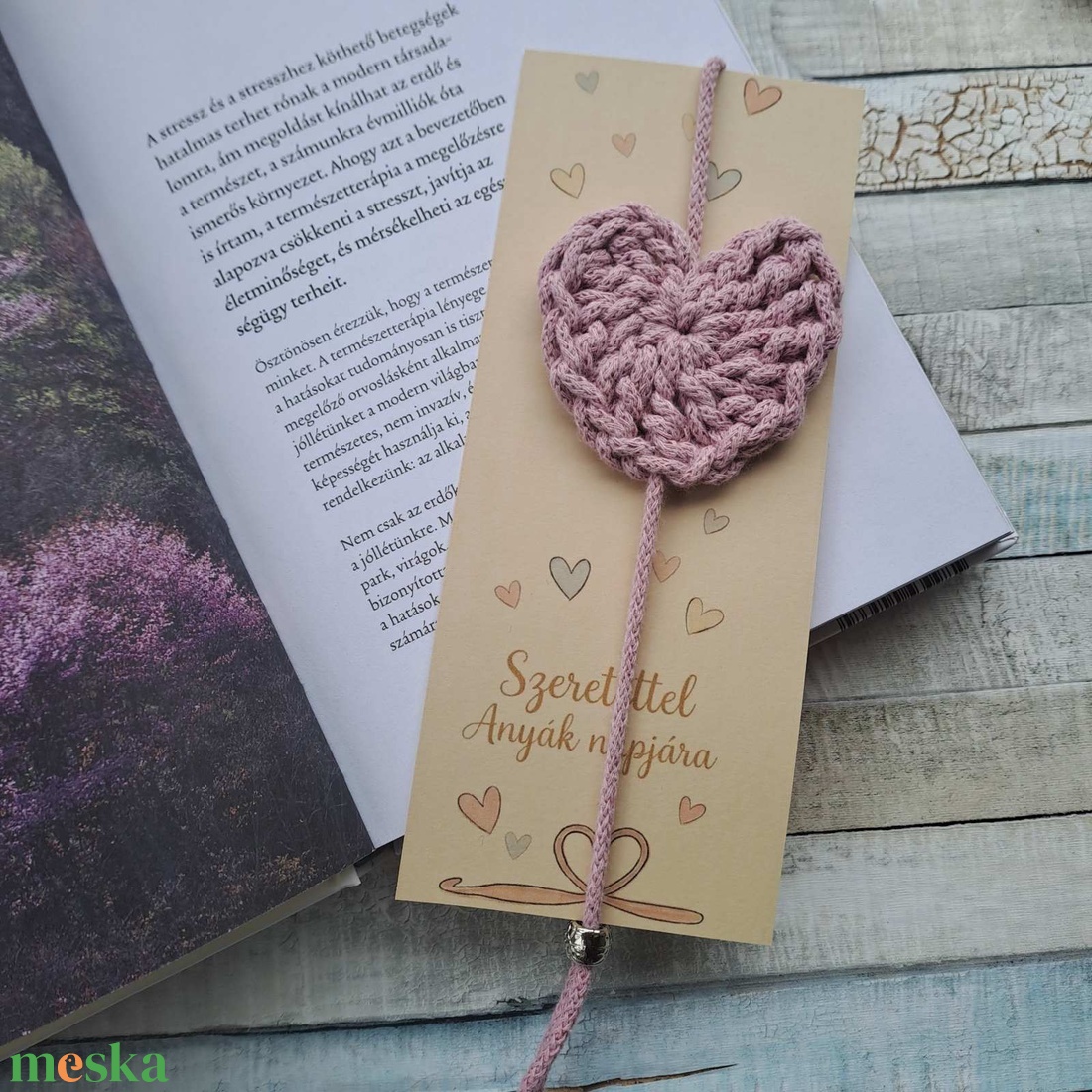 Horgolt szív alakú könyvjelző - könyv & zene - könyvjelző - Meska.hu