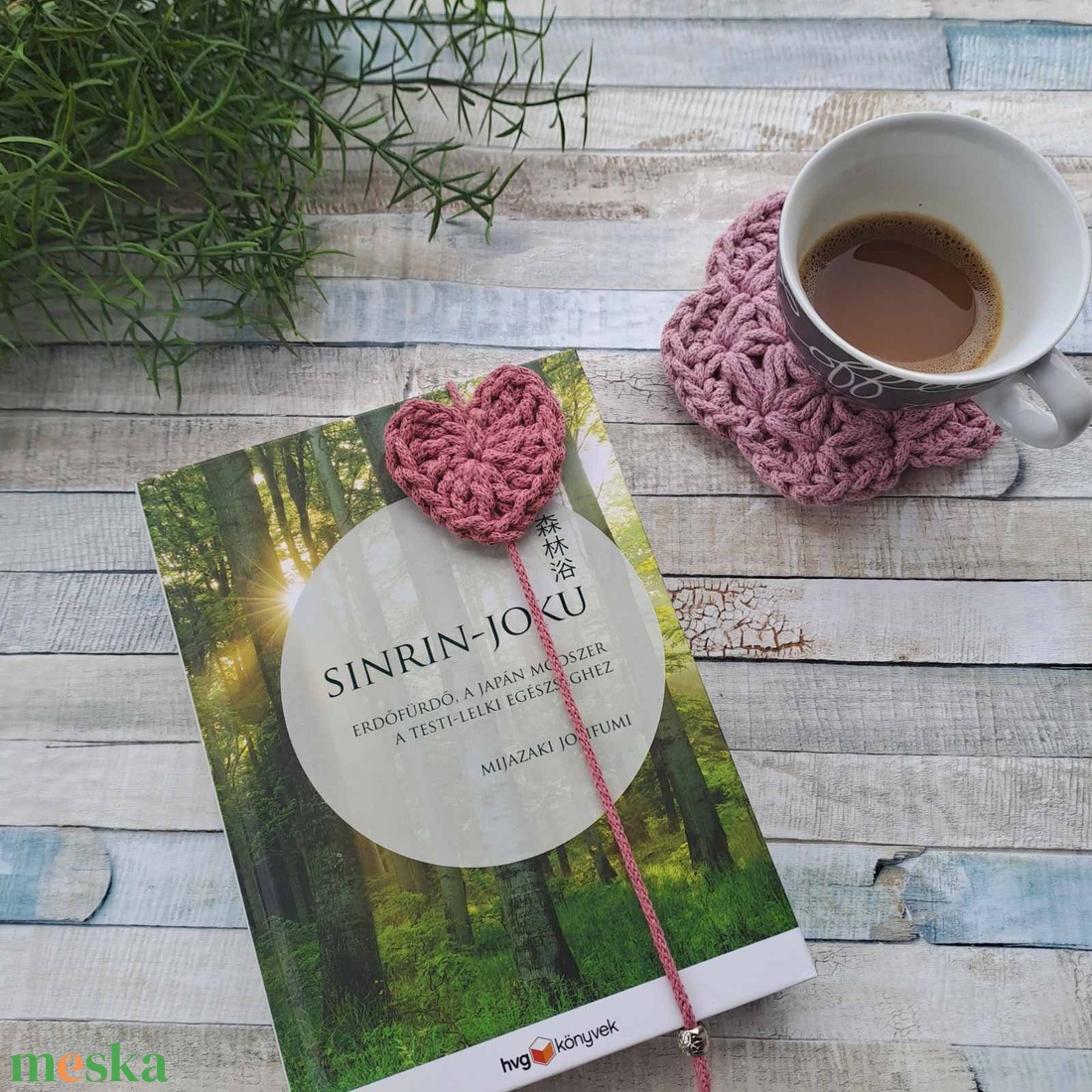 Horgolt szív alakú könyvjelző - könyv & zene - könyvjelző - Meska.hu