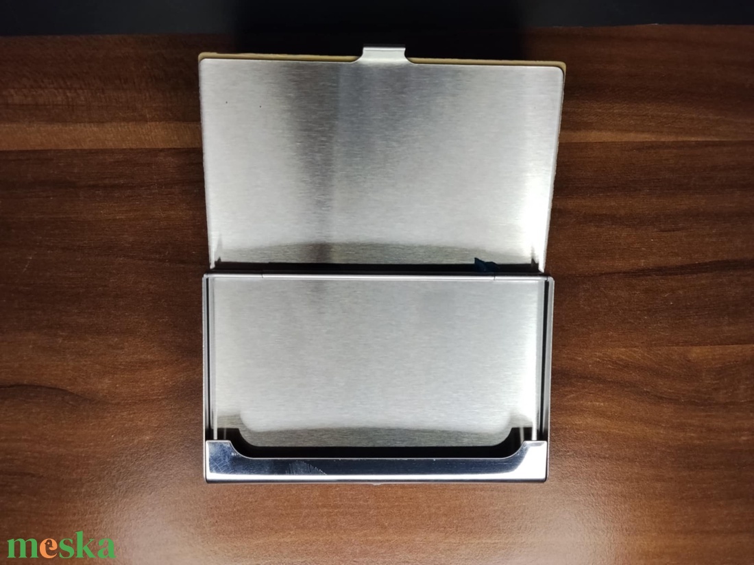Fém névjegykártyatartó � egyedi gravírozott saját logóval - otthon & életmód - papír, írószer - névjegykártya - Meska.hu