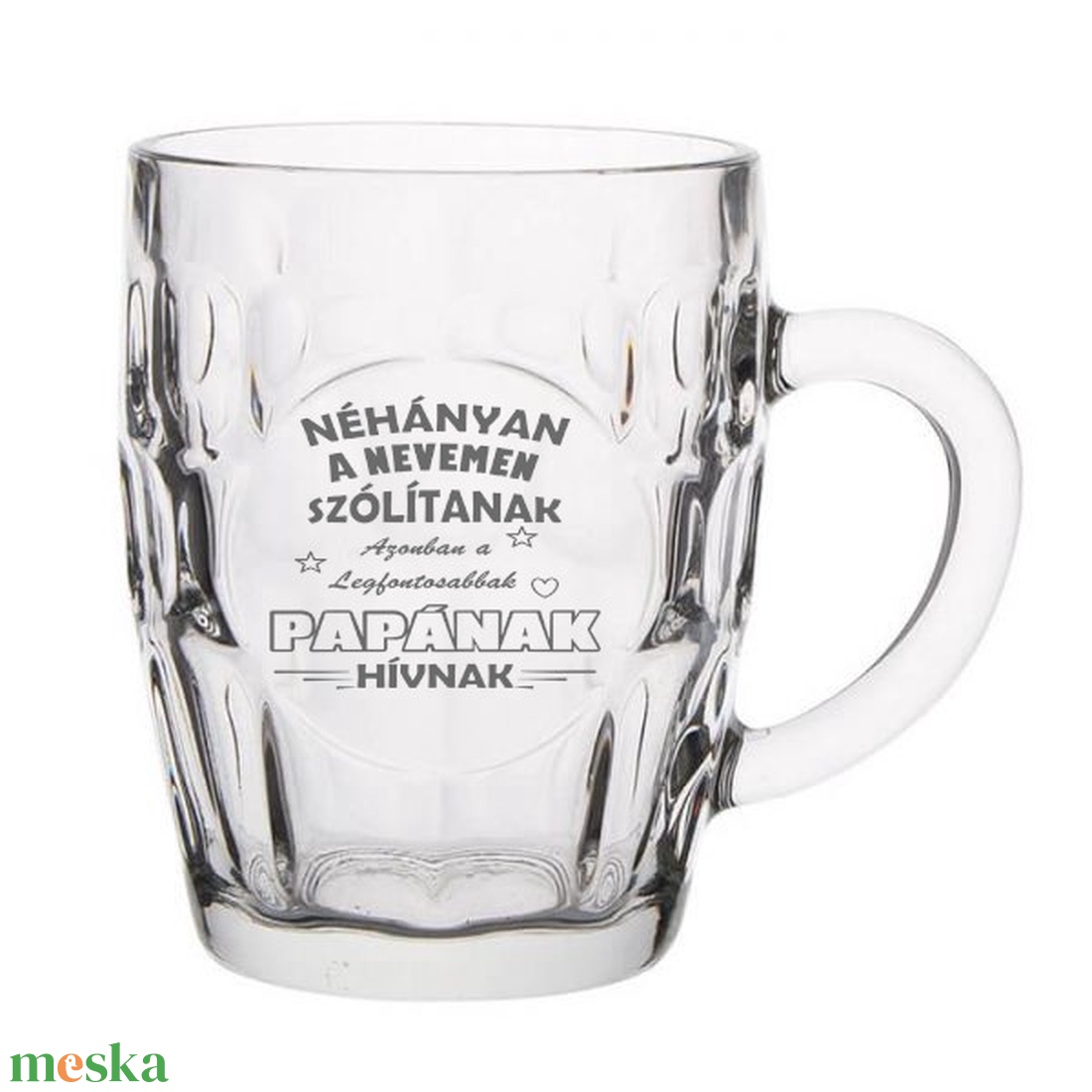 Gravírozott söröskorsó A legfontosabbak Apának hívnak - otthon & életmód - konyhafelszerelés, tálalás - tálalás - sörös pohár és korsó - Meska.hu