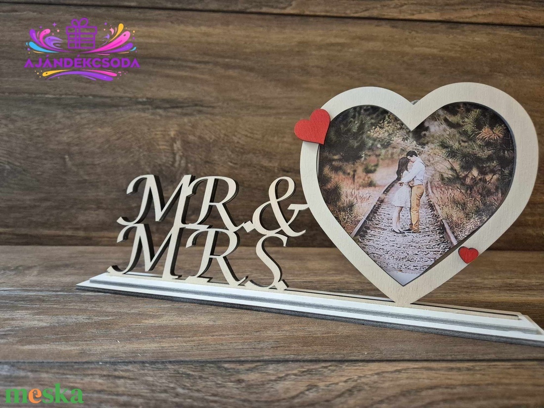 Egyedi, romantikus fényképtartó pároknak - otthon & életmód - dekoráció - kép & falikép - képkeret - Meska.hu