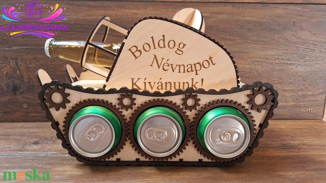 Egyedi fa sörös tank Férfiaknak - otthon & életmód - konyhafelszerelés, tálalás - italos kellékek - sörtartó - Meska.hu