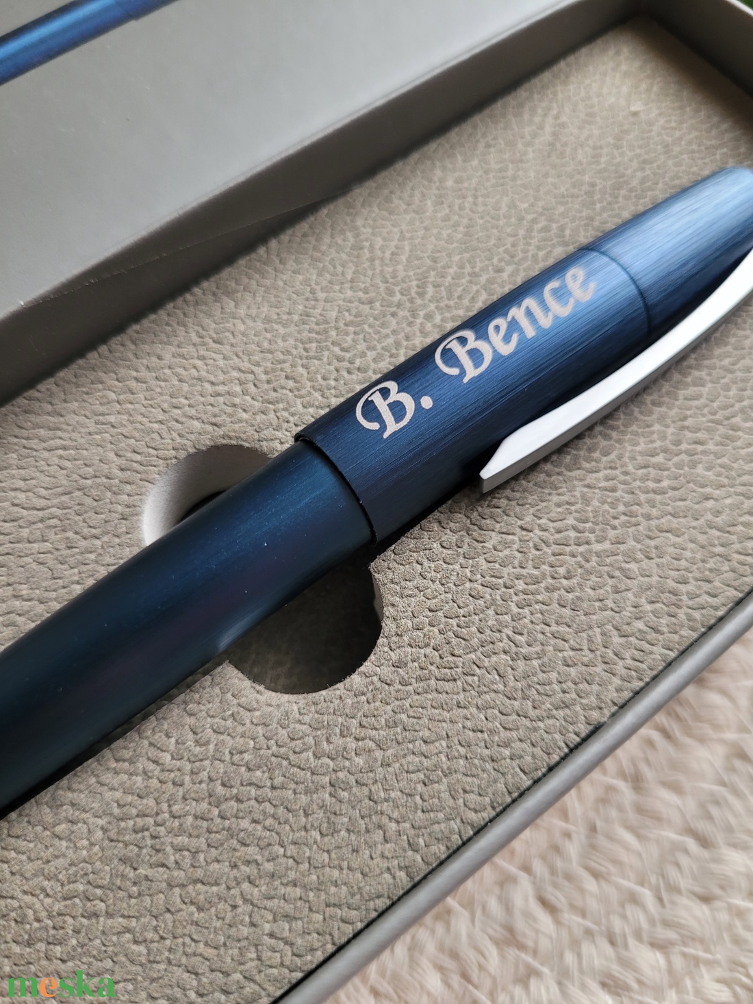 Ferraghini csavaros golyóstoll fémből (türkiz) - otthon & életmód - papír, írószer - ceruza & toll - Meska.hu