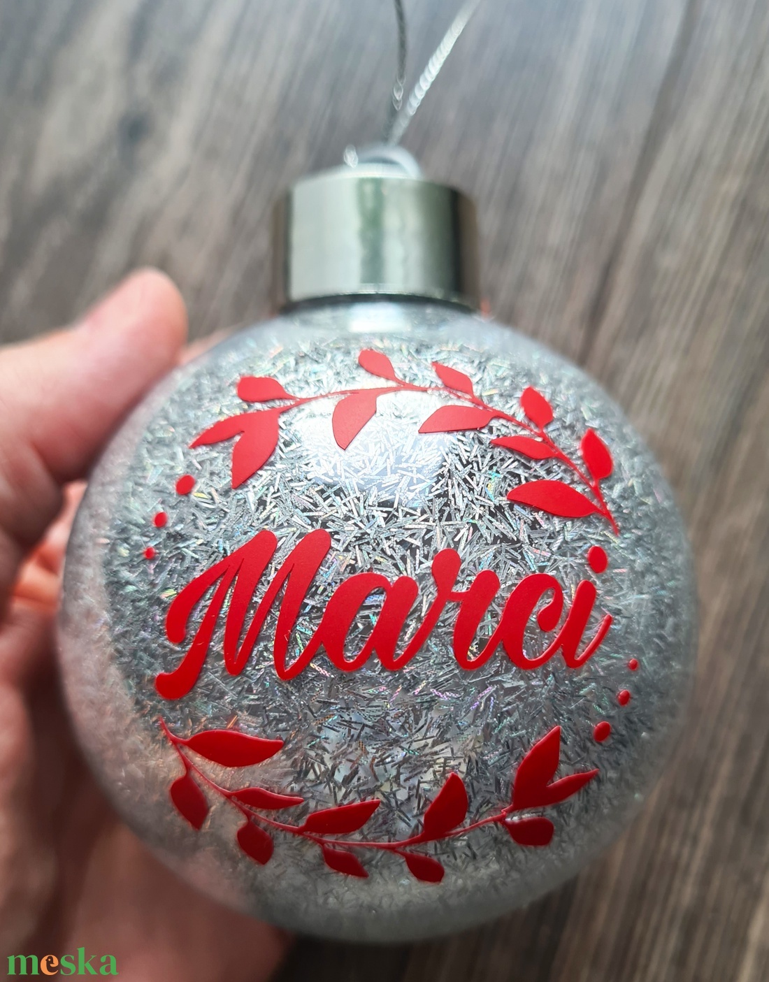 Színváltós névre szóló karácsonyi gömb/karácsonyi dísz - karácsony - karácsonyi lakásdekoráció - karácsonyfadíszek - Meska.hu