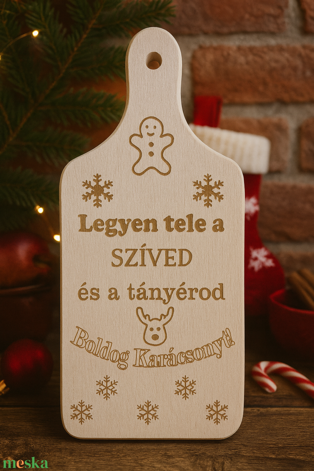 Karácsonyi gravírozott vágódeszka - karácsony - adventi díszek - adventi ablakdekoráció - Meska.hu
