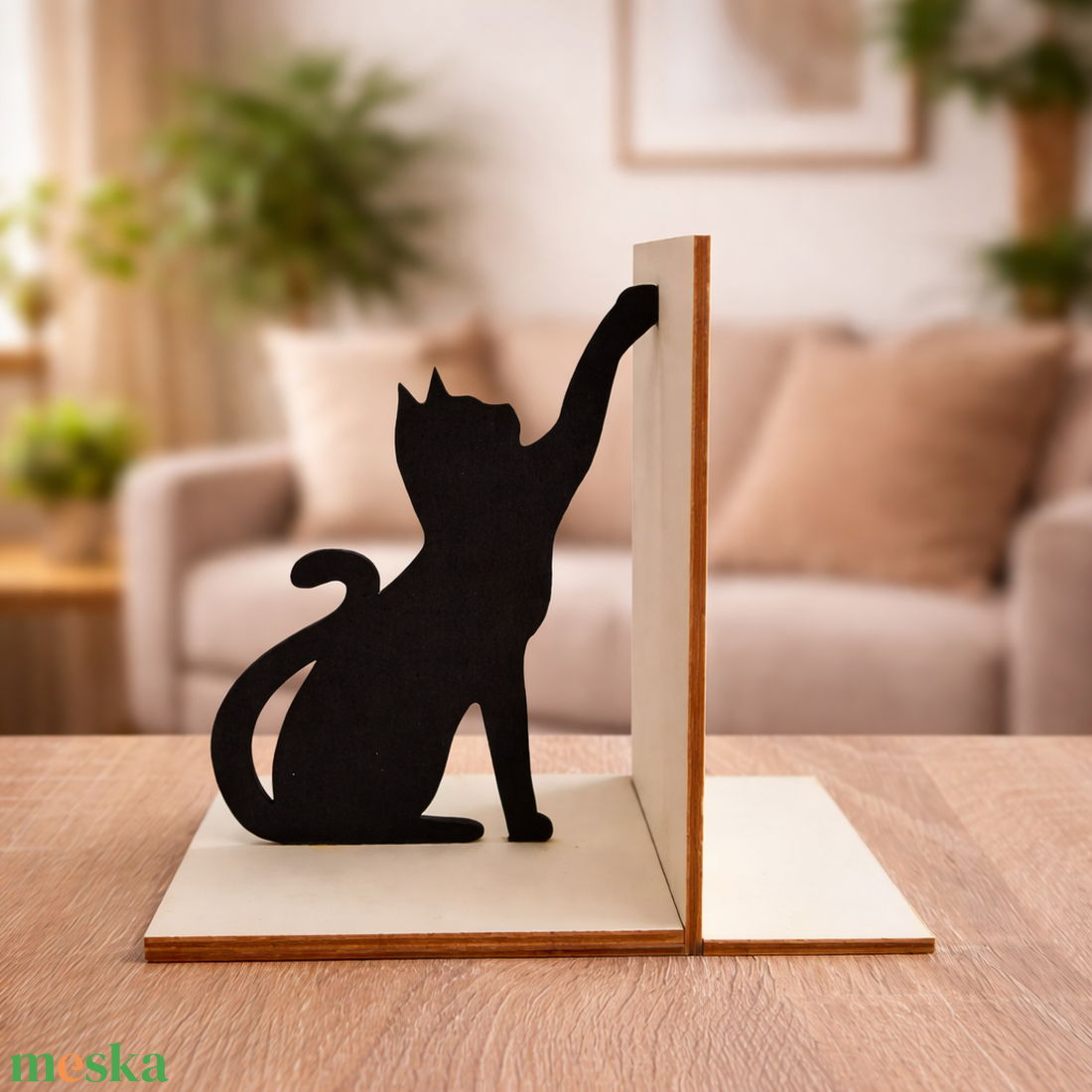 Ülő fekete cica könyvtámasz - kellékek & szerszámok - ékszerkellék - könyvjelző alap - Meska.hu