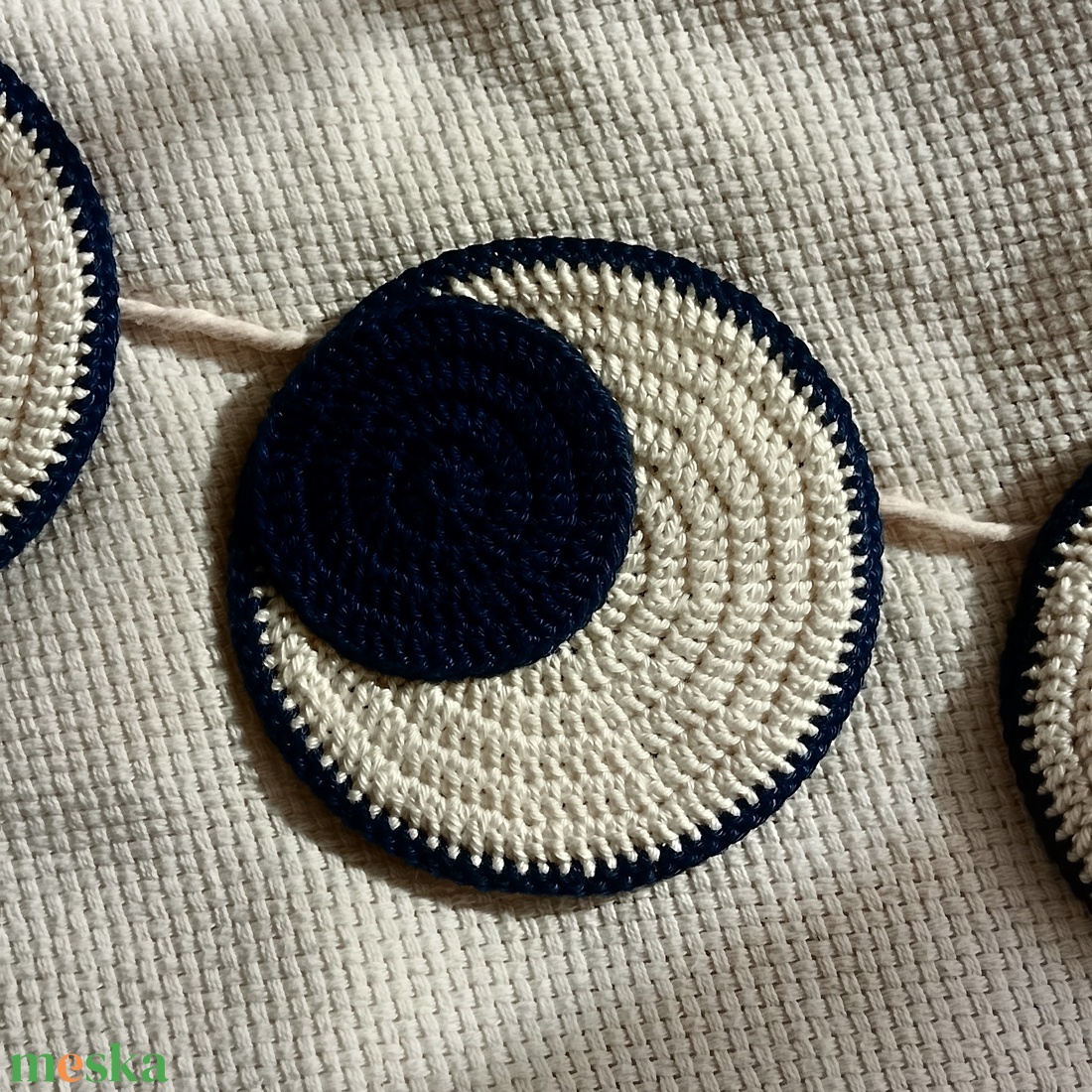 Holdfázisok horgolt falidísz - otthon & életmód - dekoráció - fali és függő dekoráció - falra akasztható dekor - Meska.hu