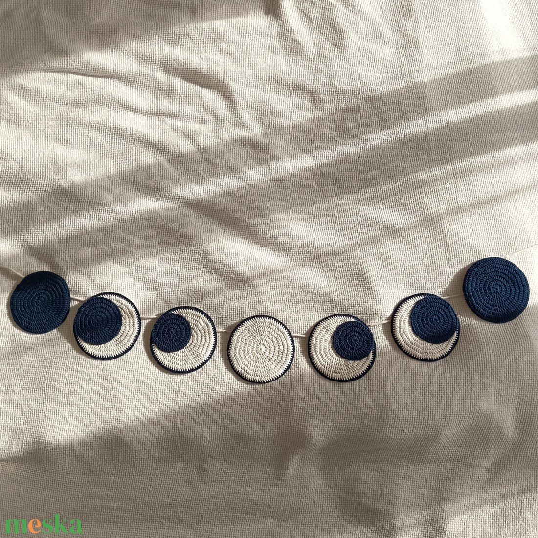 Holdfázisok horgolt falidísz - otthon & életmód - dekoráció - fali és függő dekoráció - falra akasztható dekor - Meska.hu