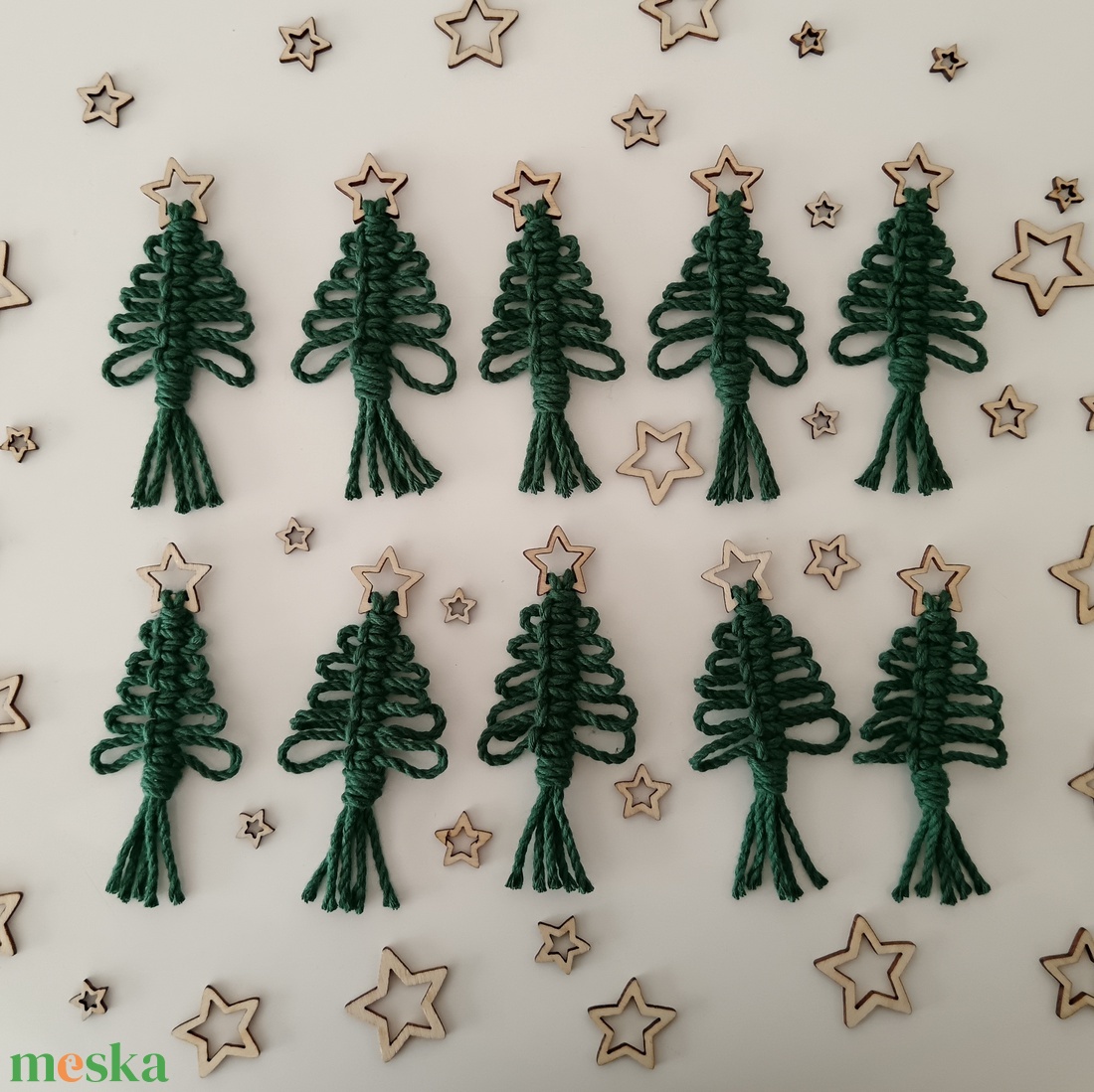 10 db kicsi makramé karácsonyfa - otthon & életmód - dekoráció - fali és függő dekoráció - falra akasztható dekor - Meska.hu