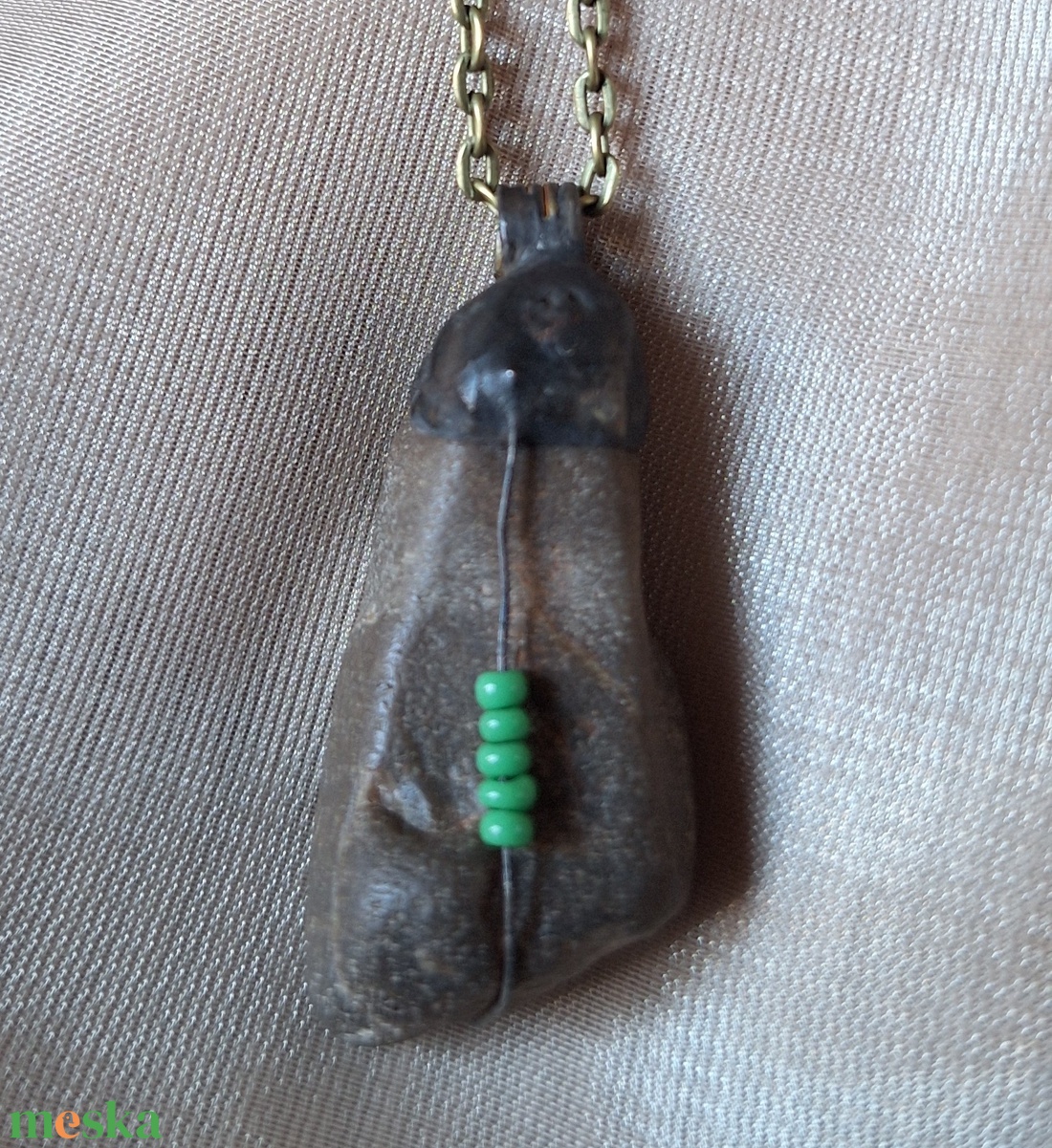 Antik hatású nyaklánc díszített kő medállal - ékszer - nyaklánc - medálos nyaklánc - Meska.hu