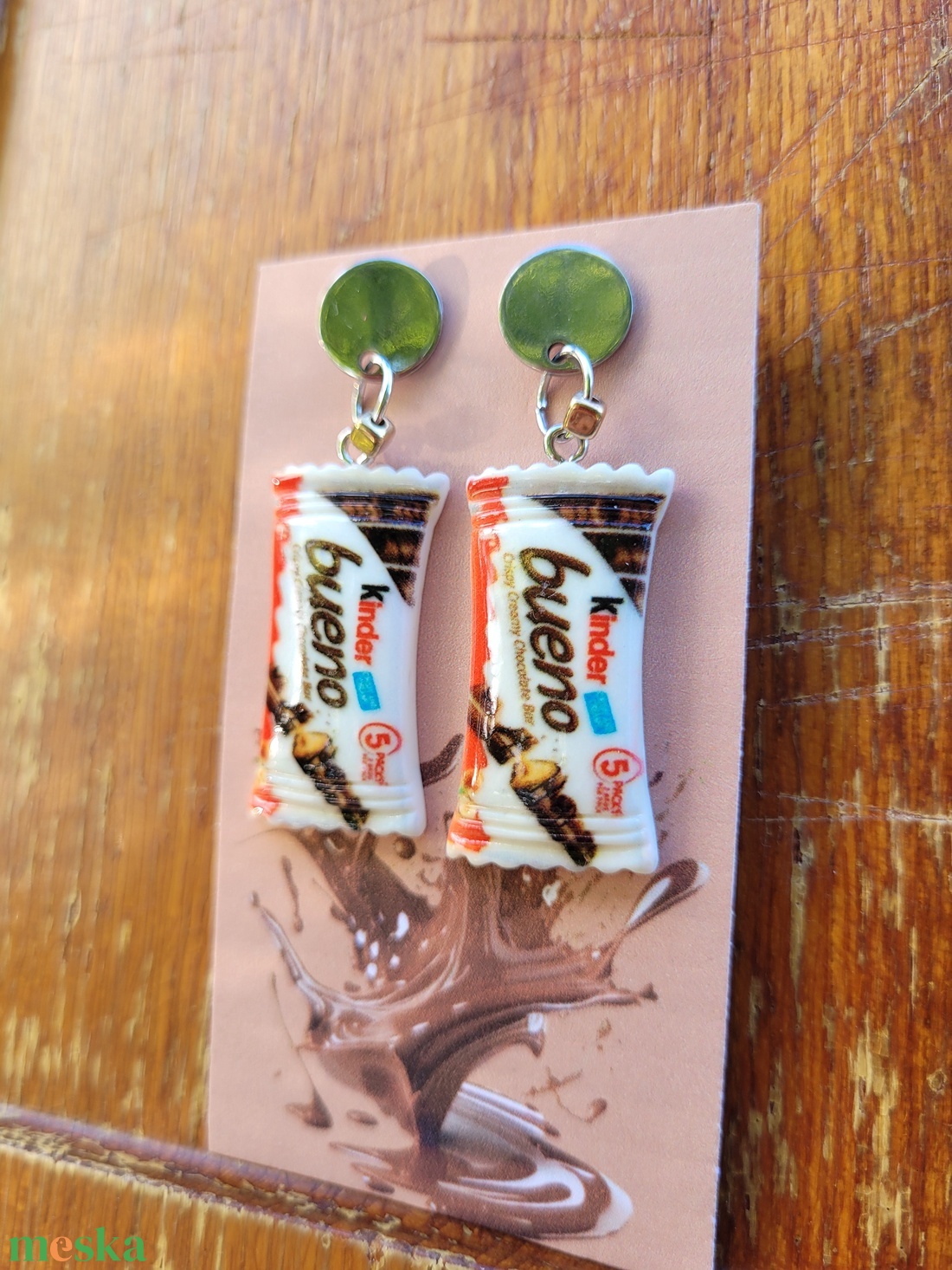 Kinder Bueno lógós fülbevaló - ékszer - fülbevaló - lógó fülbevaló - Meska.hu Kinder Bueno lógós fülbevaló - ékszer - fülbevaló - lógó fülbevaló - Meska.hu