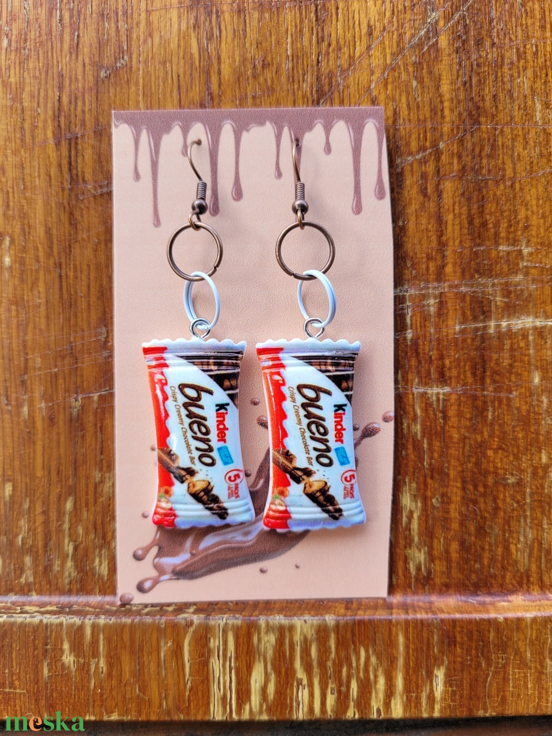 Kinder Bueno lógós fülbevaló - ékszer - fülbevaló - lógó fülbevaló - Meska.hu Kinder Bueno lógós fülbevaló - ékszer - fülbevaló - lógó fülbevaló - Meska.hu