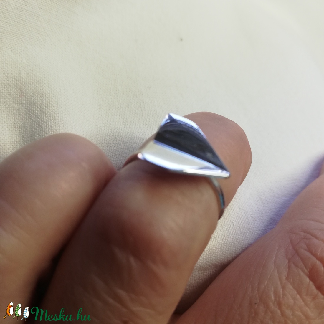 Papírrepülő gyűrű - ékszer - gyűrű - figurális gyűrű - Meska.hu