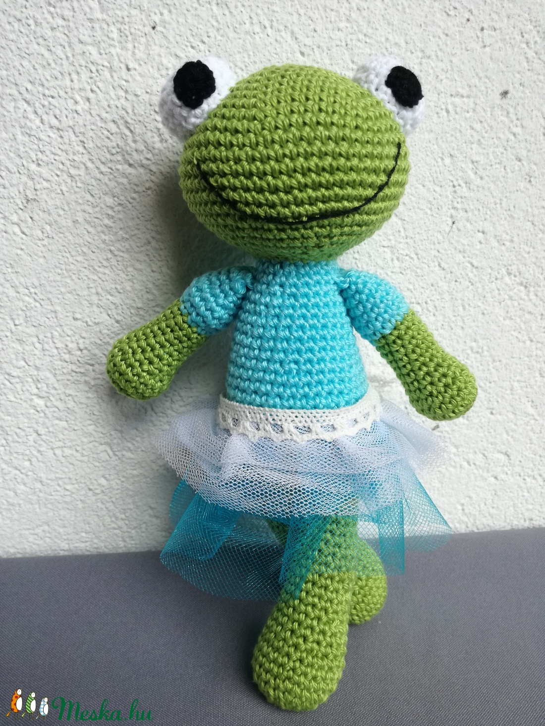 Horgolt béka tütüben - játék & sport - plüssállat & játékfigura - béka - Meska.hu