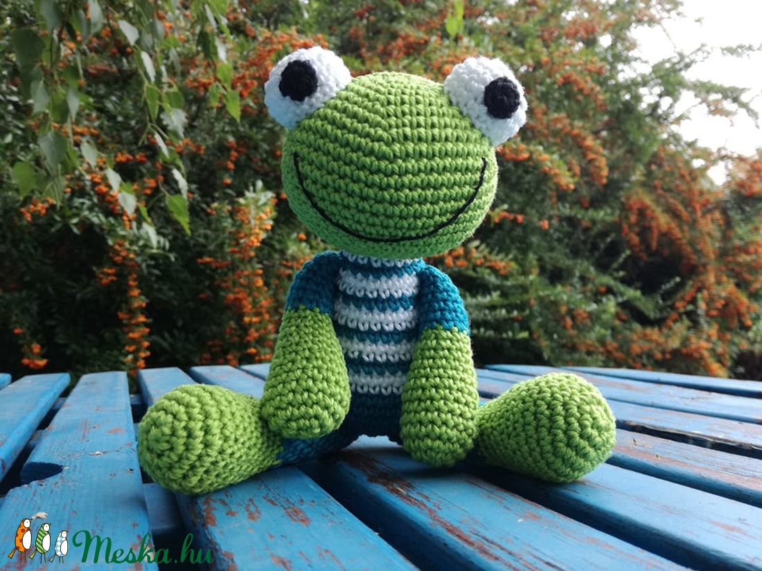 Csíkos béka - játék & sport - plüssállat & játékfigura - béka - Meska.hu