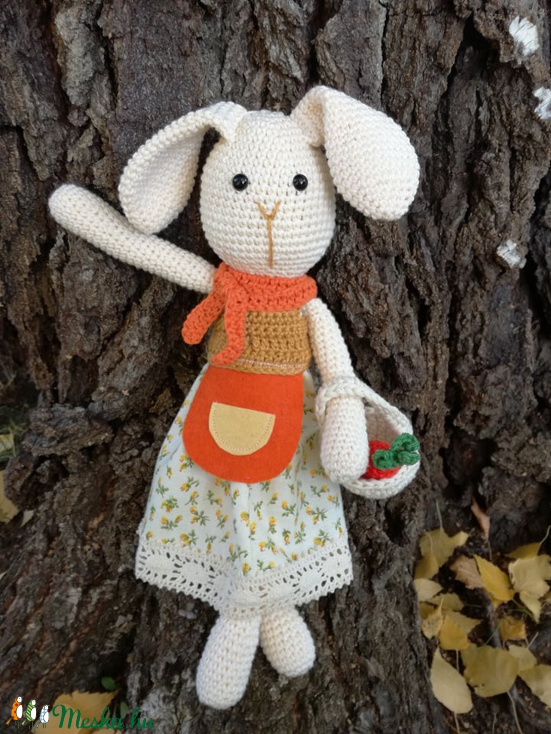 Nyuszi kosárkával - játék & sport - plüssállat & játékfigura - nyuszi - Meska.hu