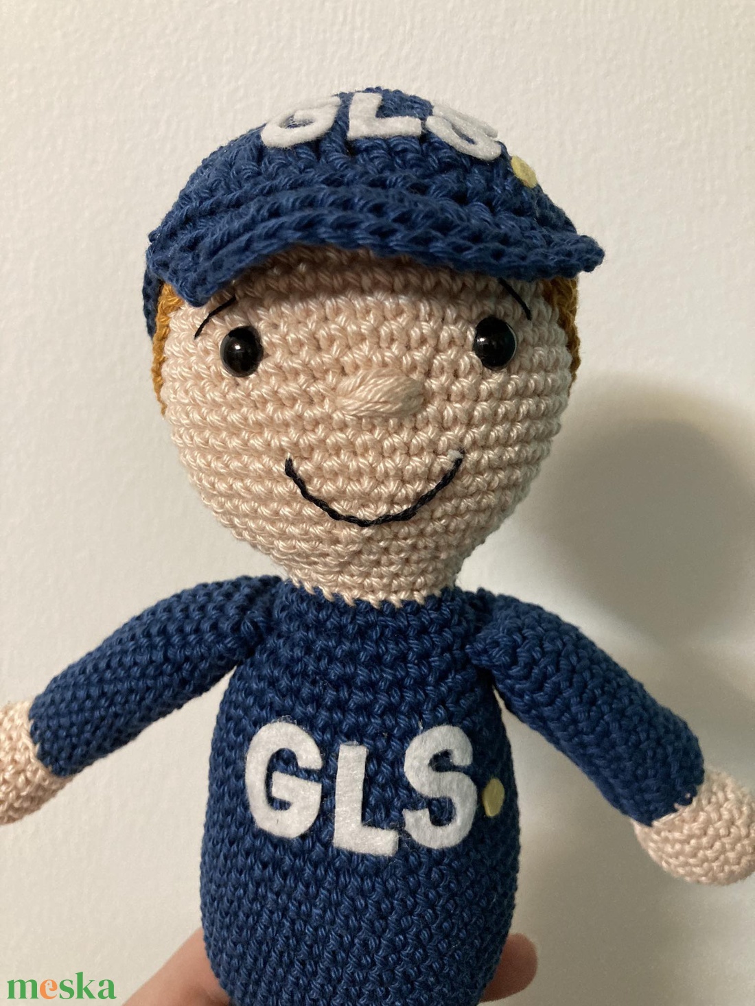 Futárfiú - játék & sport - plüssállat & játékfigura - ember - Meska.hu