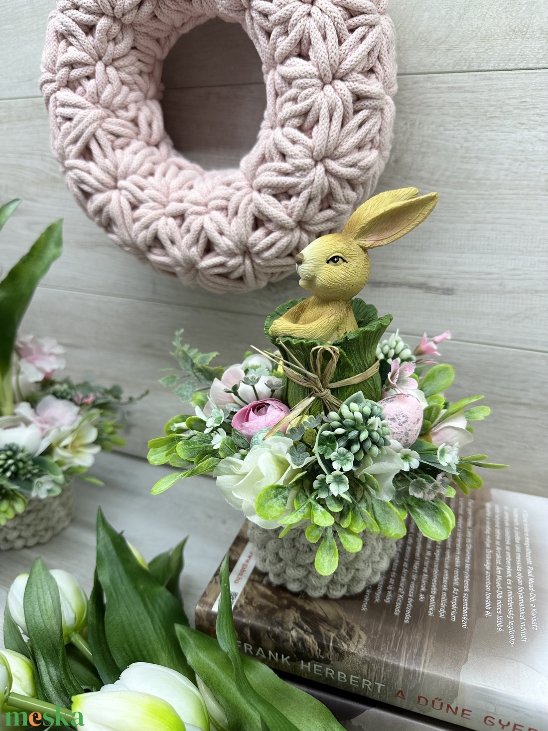 OkosDekor - Húsvéti nyuszis �Jázmin horgolt koszorú, S méret - otthon & életmód - dekoráció - asztal és polc dekoráció - asztaldísz - Meska.hu