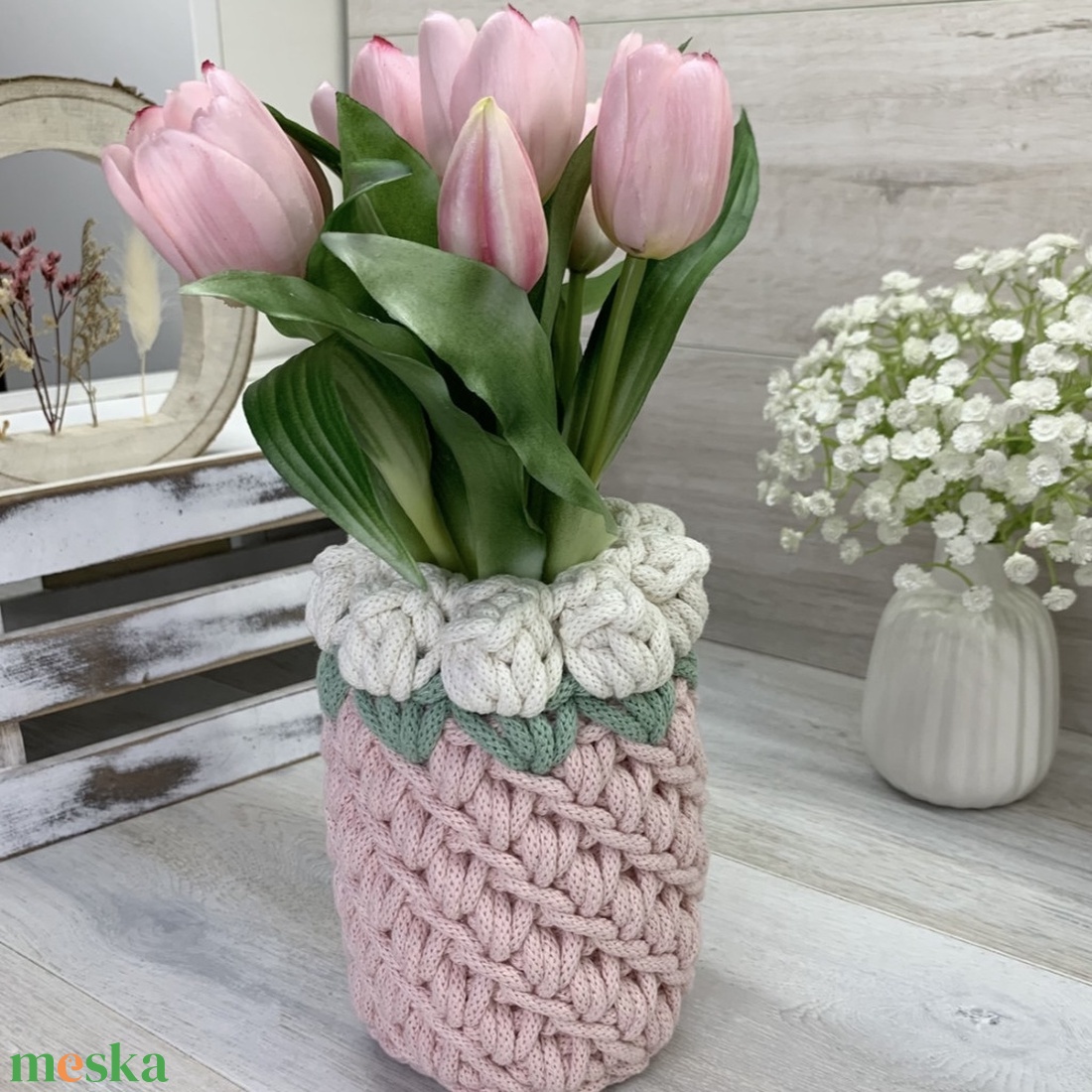 3D tulipános horgolt váza - Színes alap, Ekrü virággal - otthon & életmód - dekoráció - virágdísz és tartó - váza - Meska.hu 3D tulipános horgolt váza - Színes alap, Ekrü virággal - otthon & életmód - dekoráció - virágdísz és tartó - váza - Meska.hu