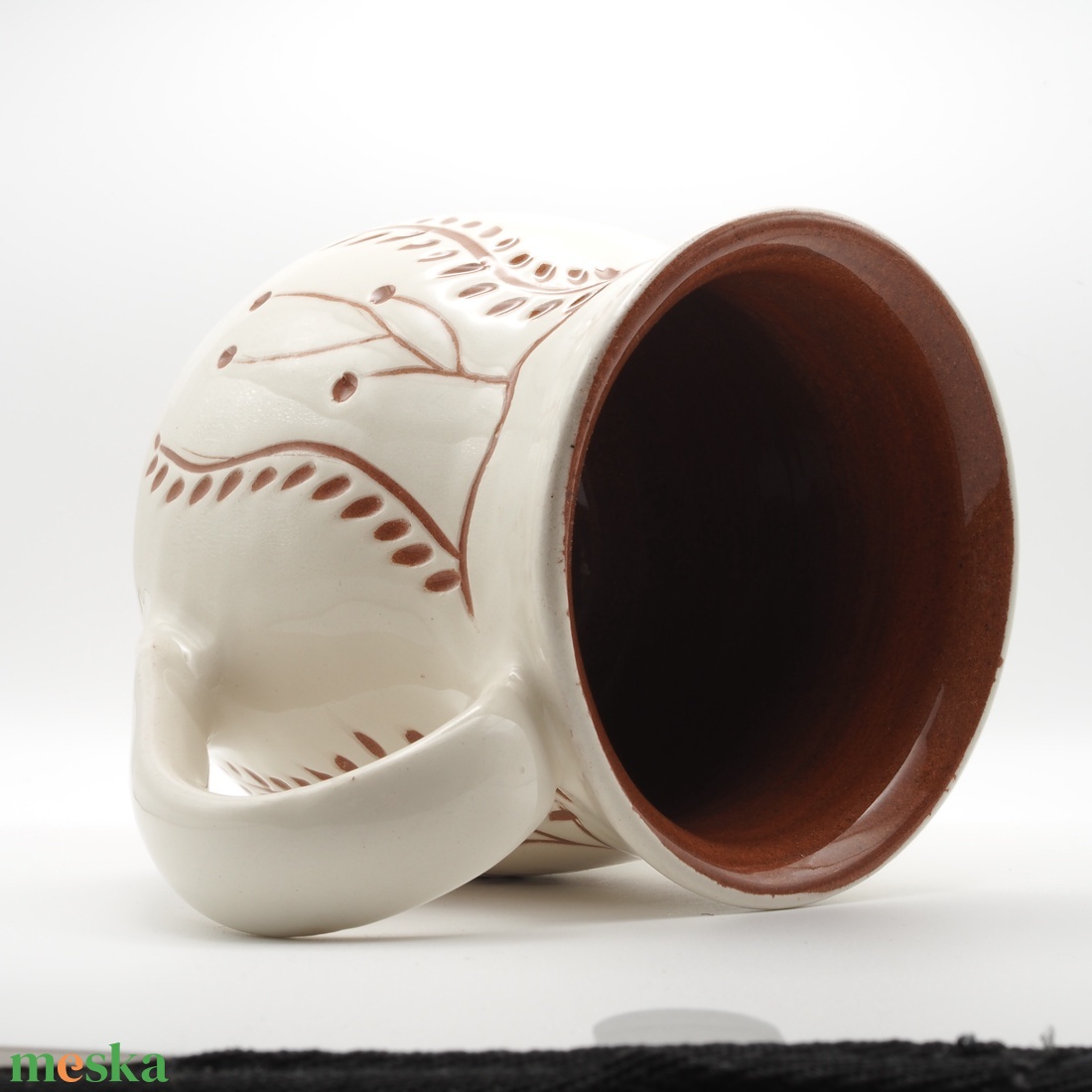 Kézzel készített kerámia bögre  természetes indamintás design - otthon & életmód - konyhafelszerelés, tálalás - tálalás - bögre & csésze - Meska.hu  Kézzel készített kerámia bögre  természetes indamintás design - otthon & életmód - konyhafelszerelés, tálalás - tálalás - bögre & csésze - Meska.hu